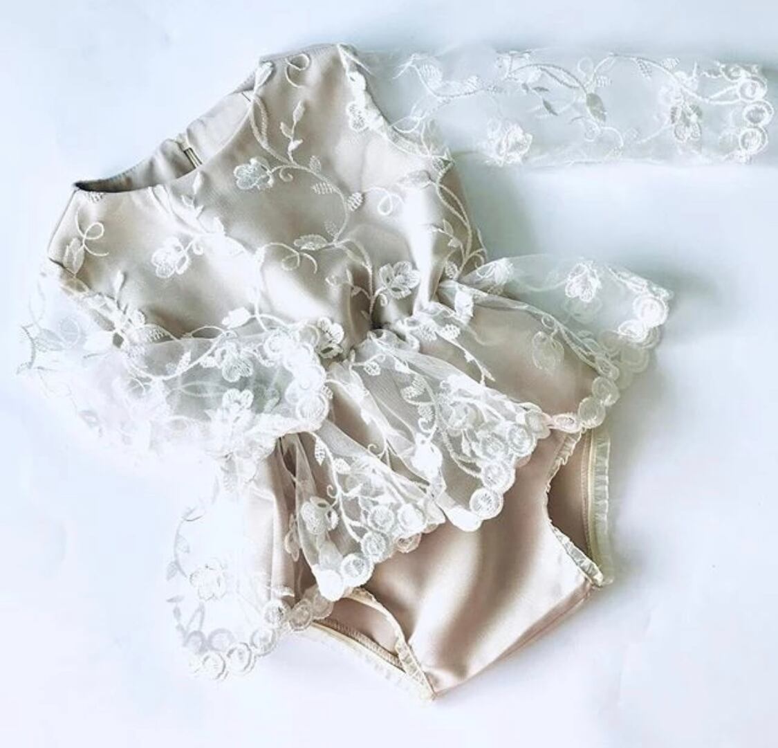 シースルーレースロンパース》》》》》春 撮影 フォト イベント 韓国ss 海外子供服 プチプラ レース フラワー 女の子 ガール インポート