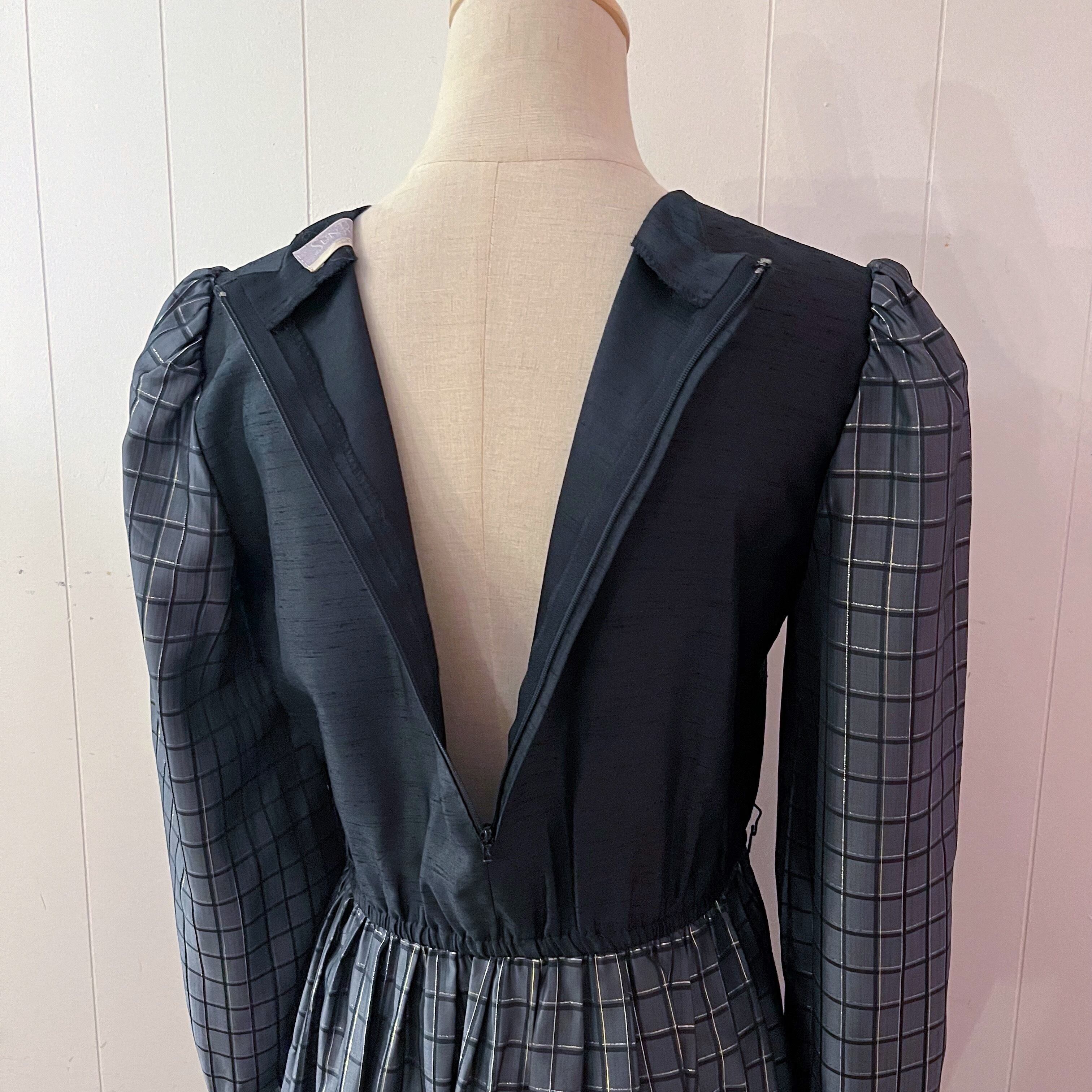 scallop gray lame check one-piece