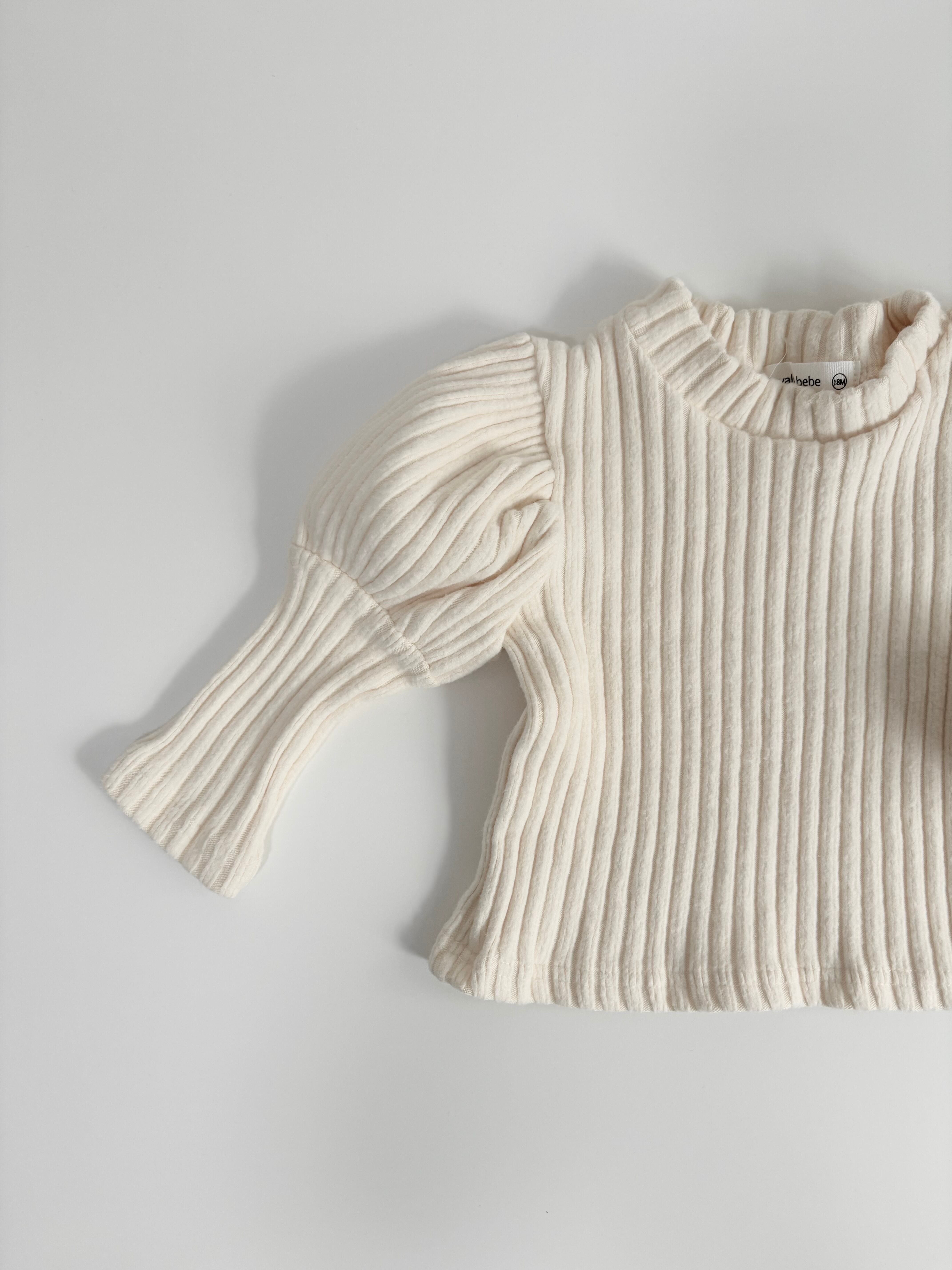 即納____ half neck puff T