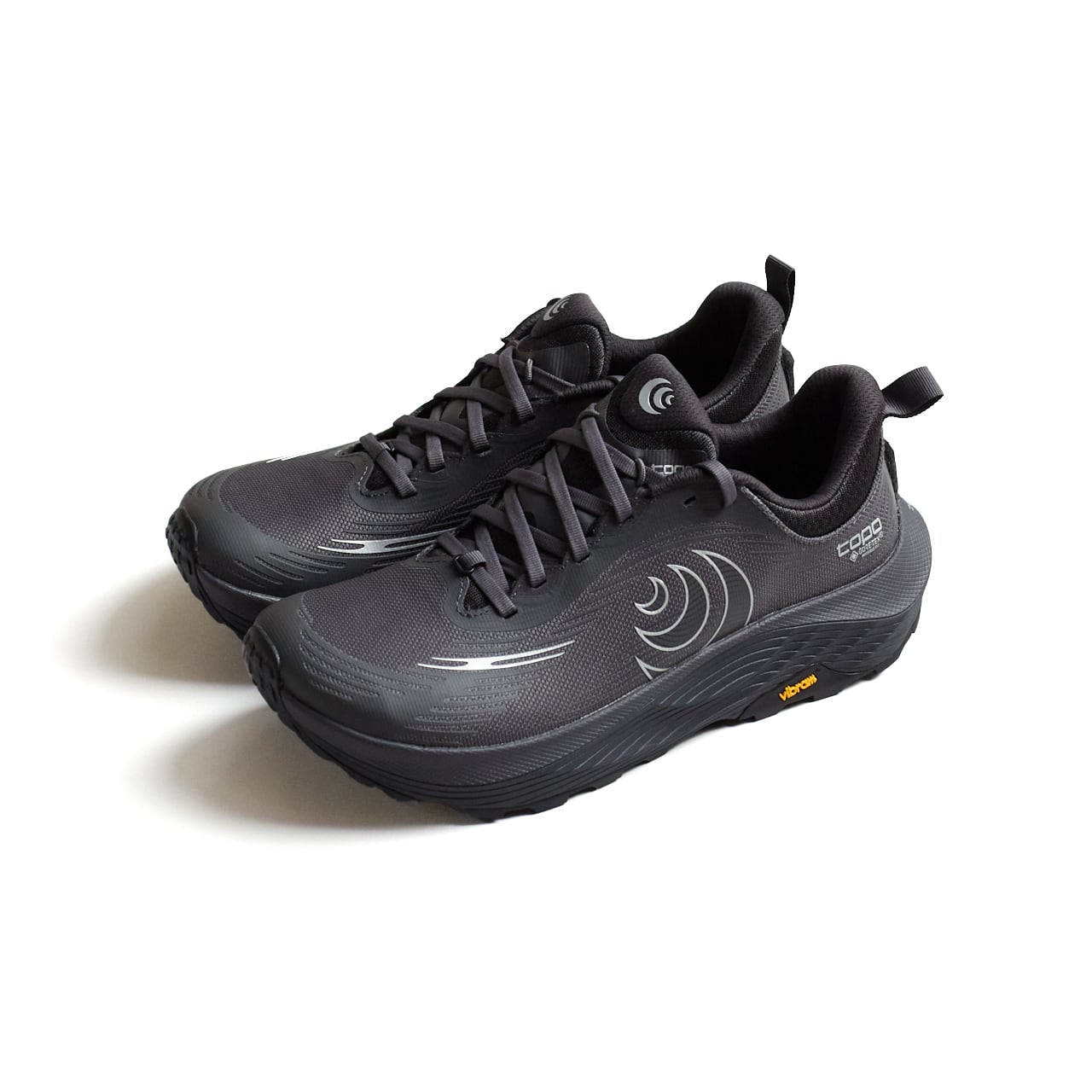 Topo Athletic(トポ アスレチック)ULTRAVENTURE 5 GTX(ウルトラベンチャー5 GTX)-Charcoal/Black(MEN)メンズトレイルランニングシューズ防水