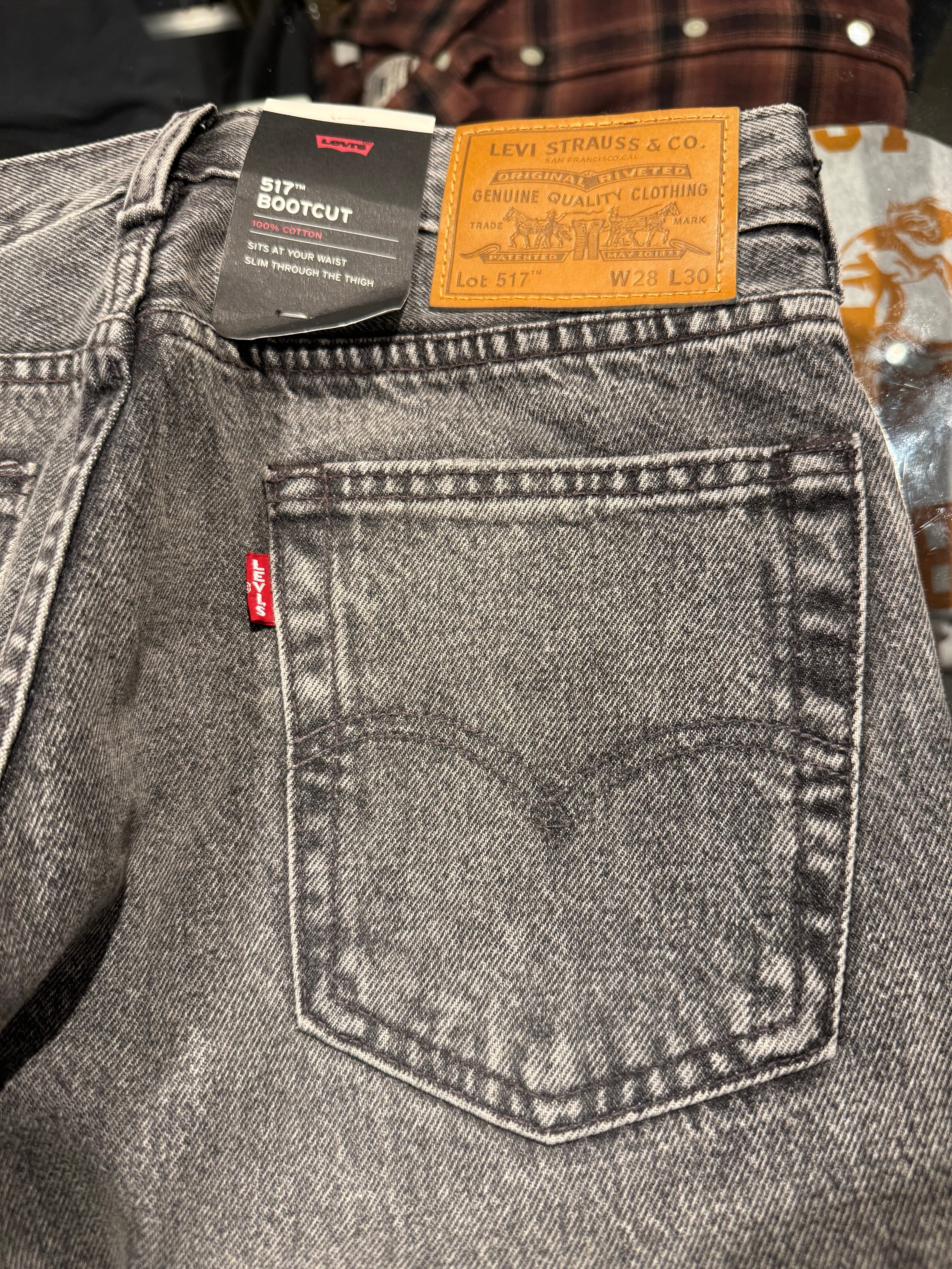 LEVI'S（リーバイス）PREMIUM 517 BOOTCUT（ブーツカット）グレー