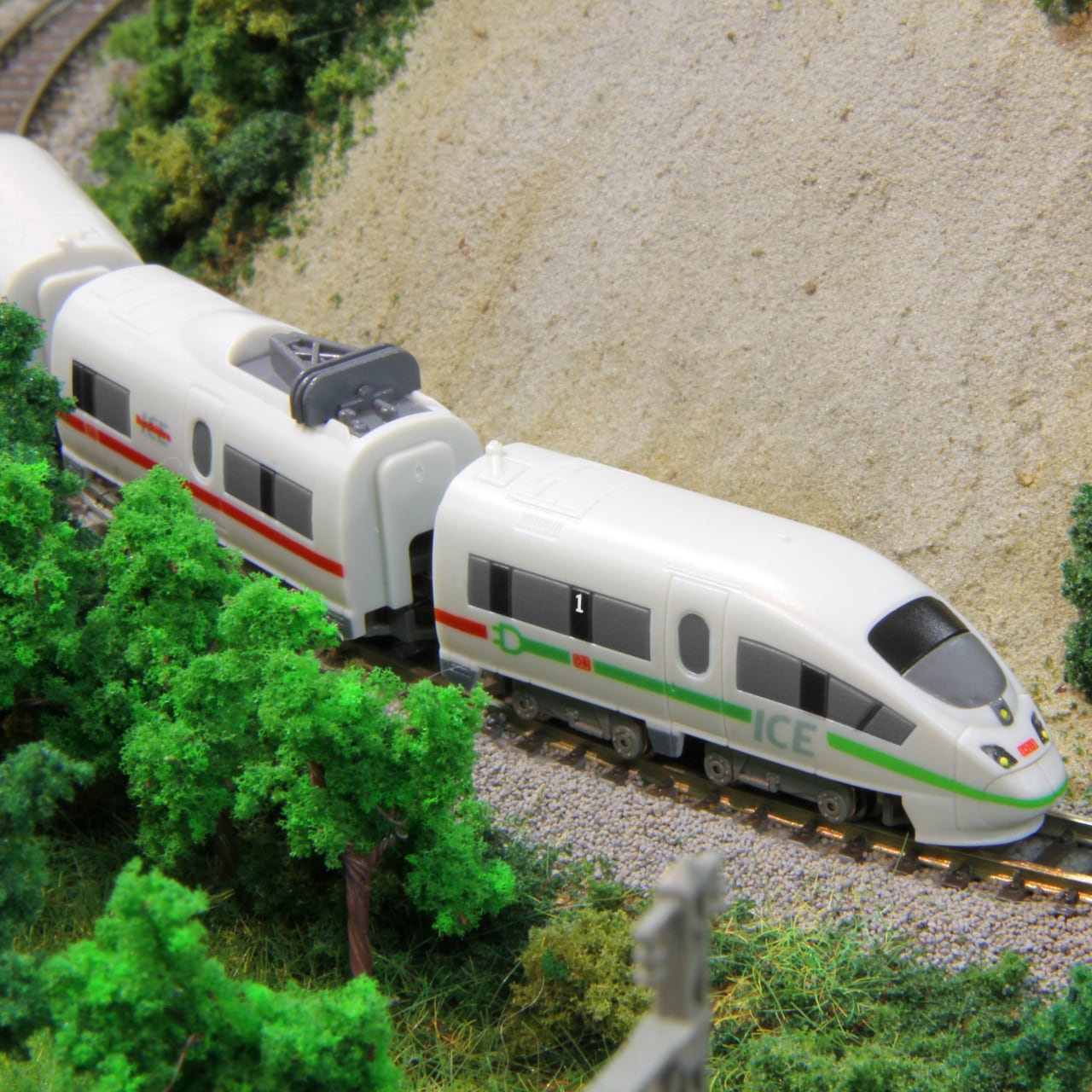 ST014-2 Z Shorty DB ICE3 BR406 Green Stripes | ロクハン BASE