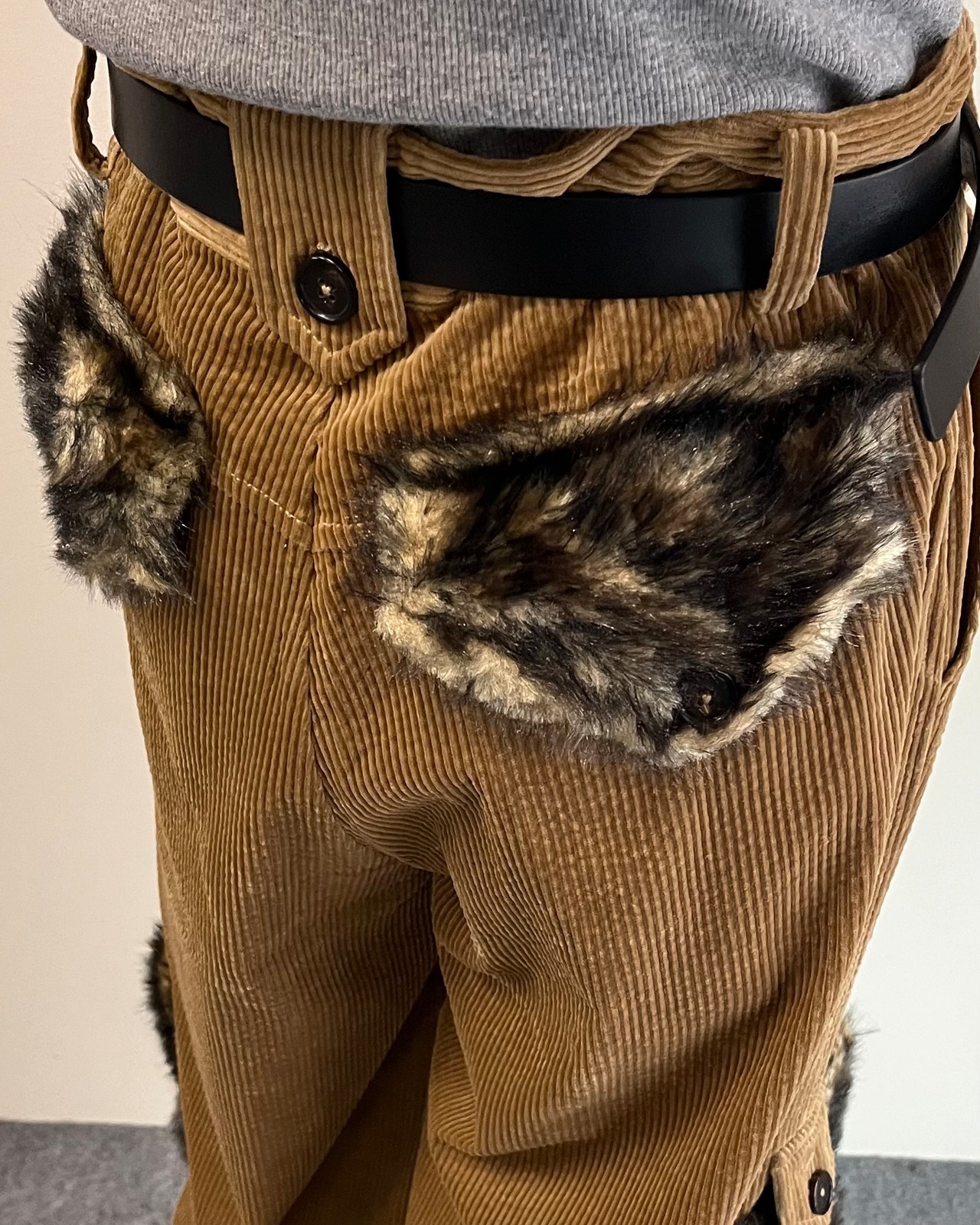 【26/AW Oscar Ouyang】Brown corduroy cargo trousers