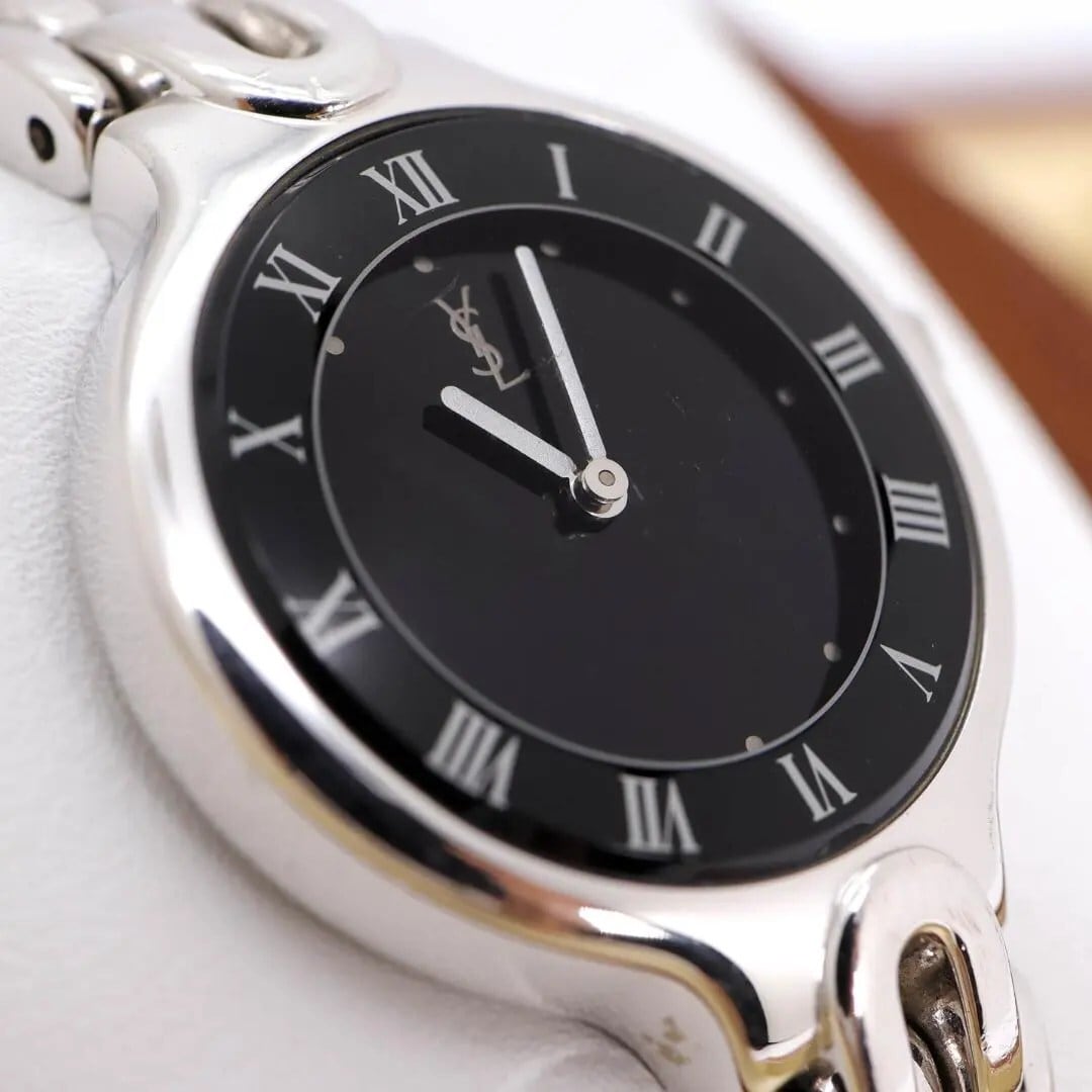 稼働 イヴサンローラン 腕時計 ローマン レディース 新品電池 2529