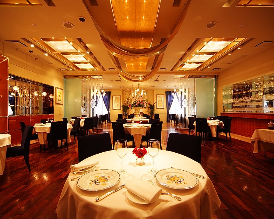 2026 ■福岡店製造■ お届け先：九州・山口県限定（島部を除く）　ラ・ロシェルフレンチおせち　3段（12月31日お届け）（冷蔵）