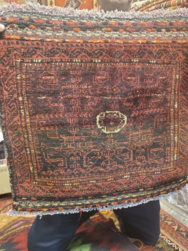 絨毯クエスト50【No.46】 ※現在、こちらの商品はイランに置いてあります。ご希望の方は先ずは在庫のご確認をお願いします。