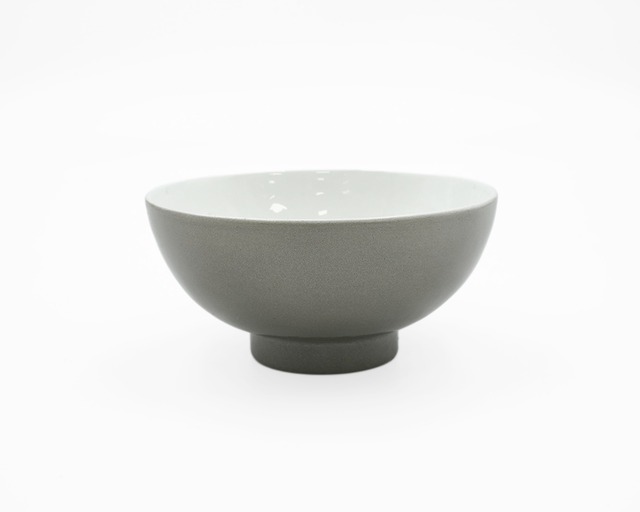 茶碗（ねずみ釉）