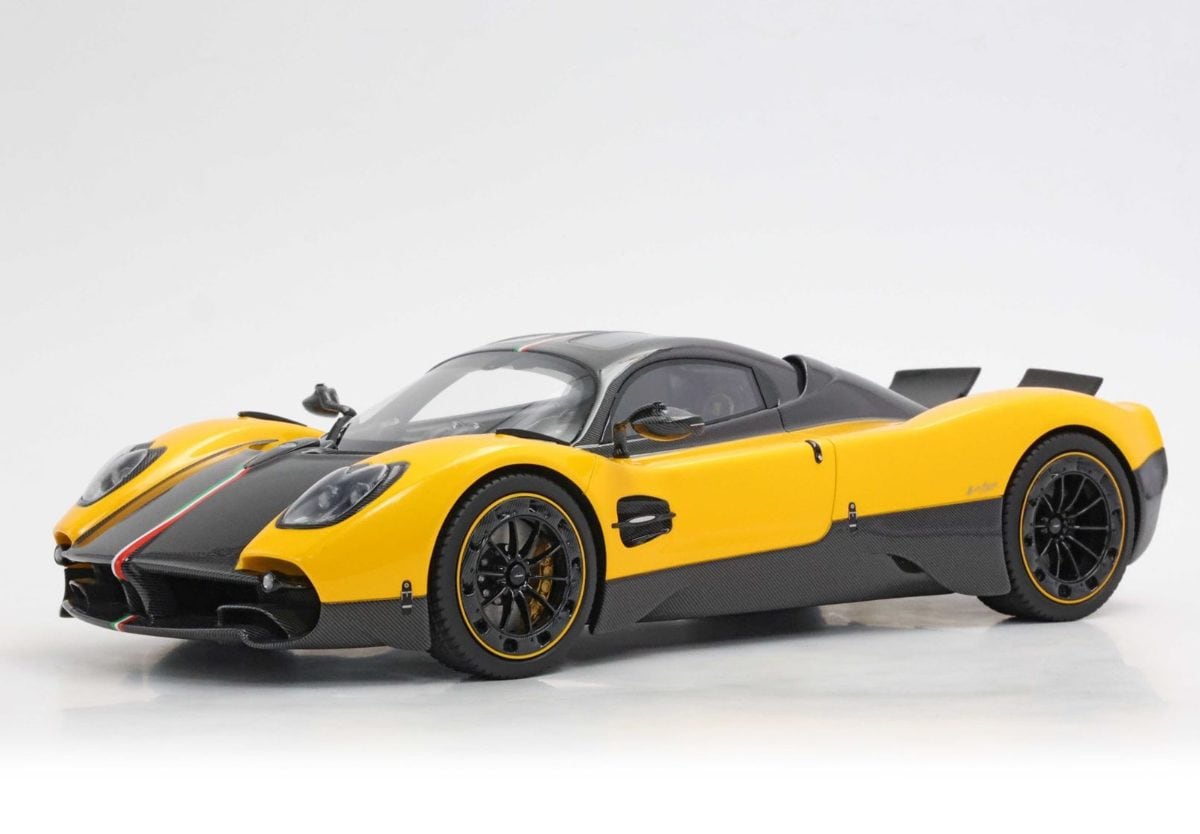 ミニカー 1/18 メルセデス ベンツ CLA シューティングブレーク NZG 1