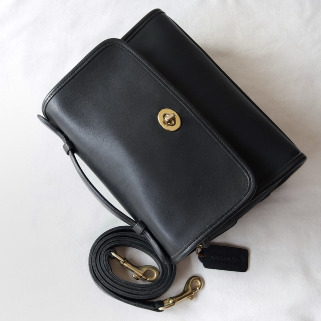 VINTAGE COACH (OLD COACH オールドコーチ ショルダーバッグ) COURT BAG IN BLACK