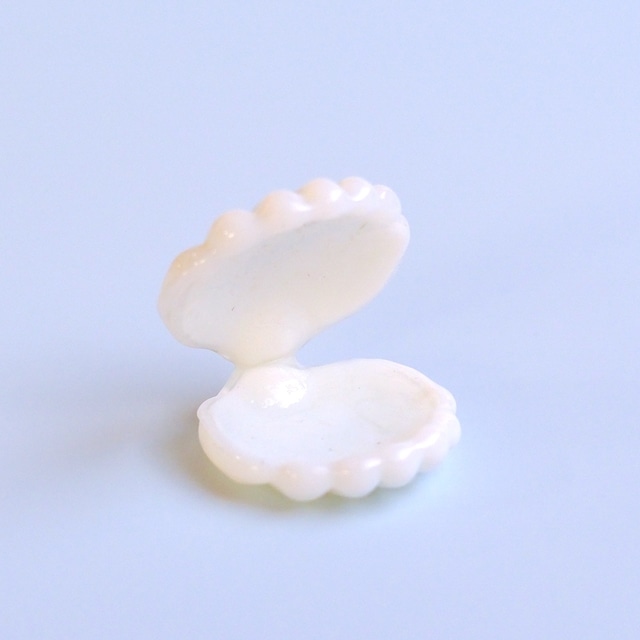ガラスの置物「シェル」