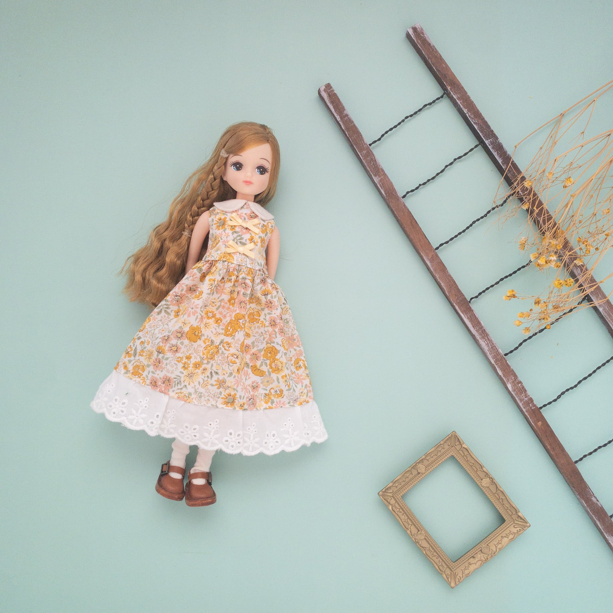 夏色ワンピース服（黄色花柄白レース）リカちゃんネオブライス  