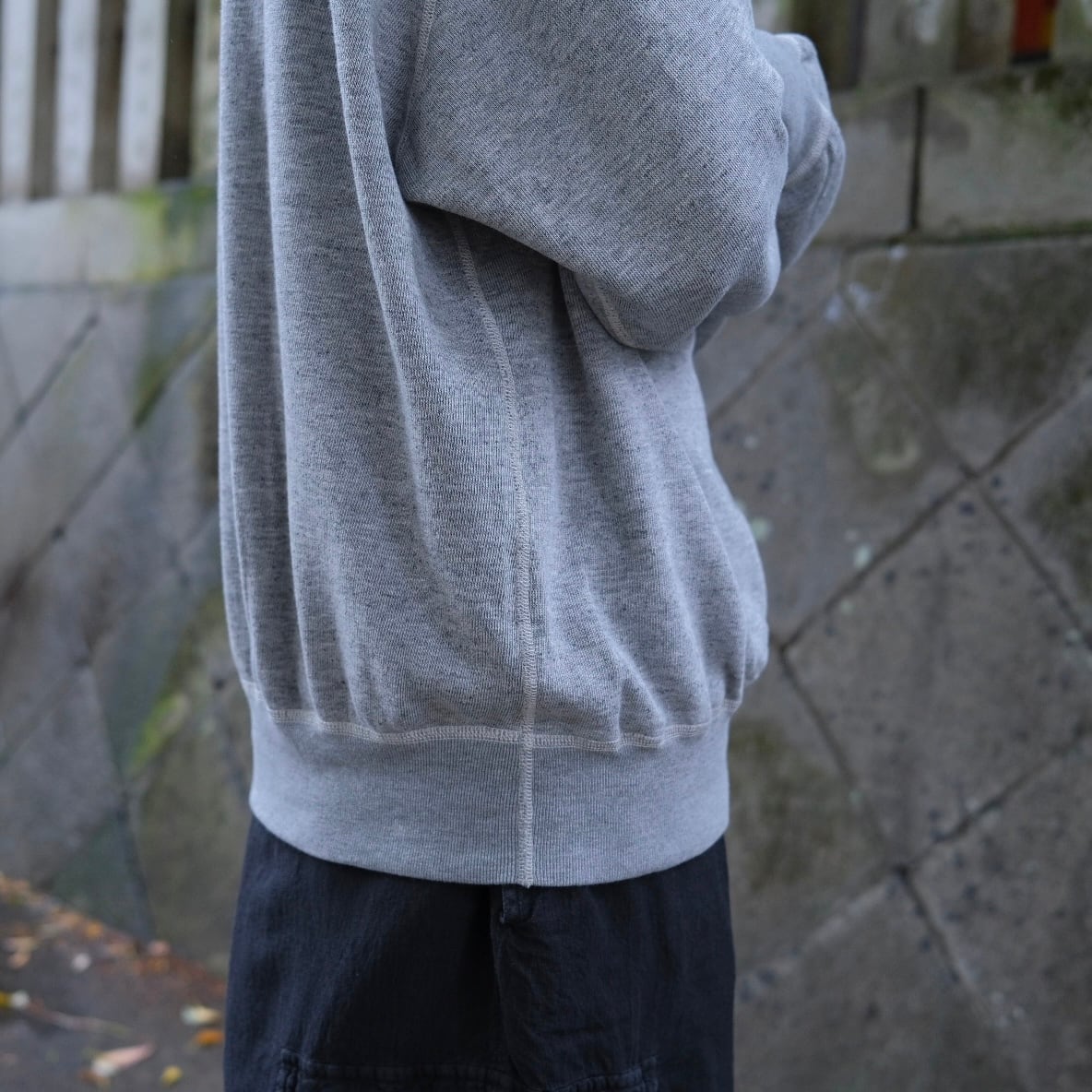 COMOLI(コモリ) /グレー裏毛クルーネック-GRAY-(D01-05045) | Signs