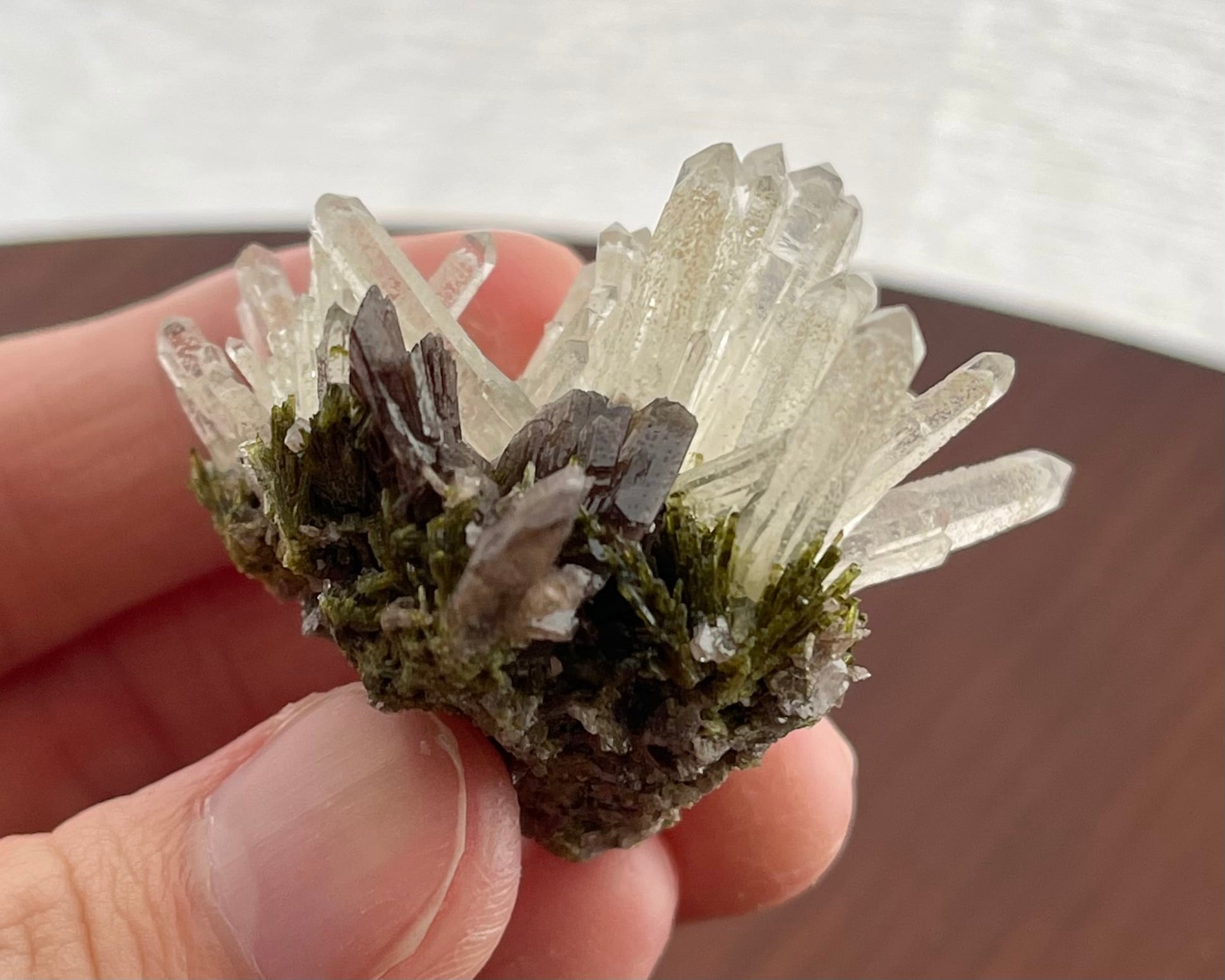 ペルー産Augelite on Quartz 共生標本