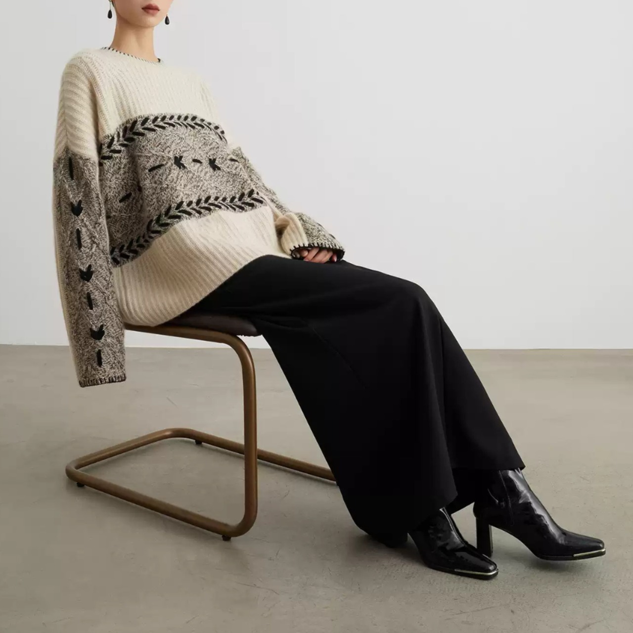 レトロステッチ クルーネック ニットセーター W01341