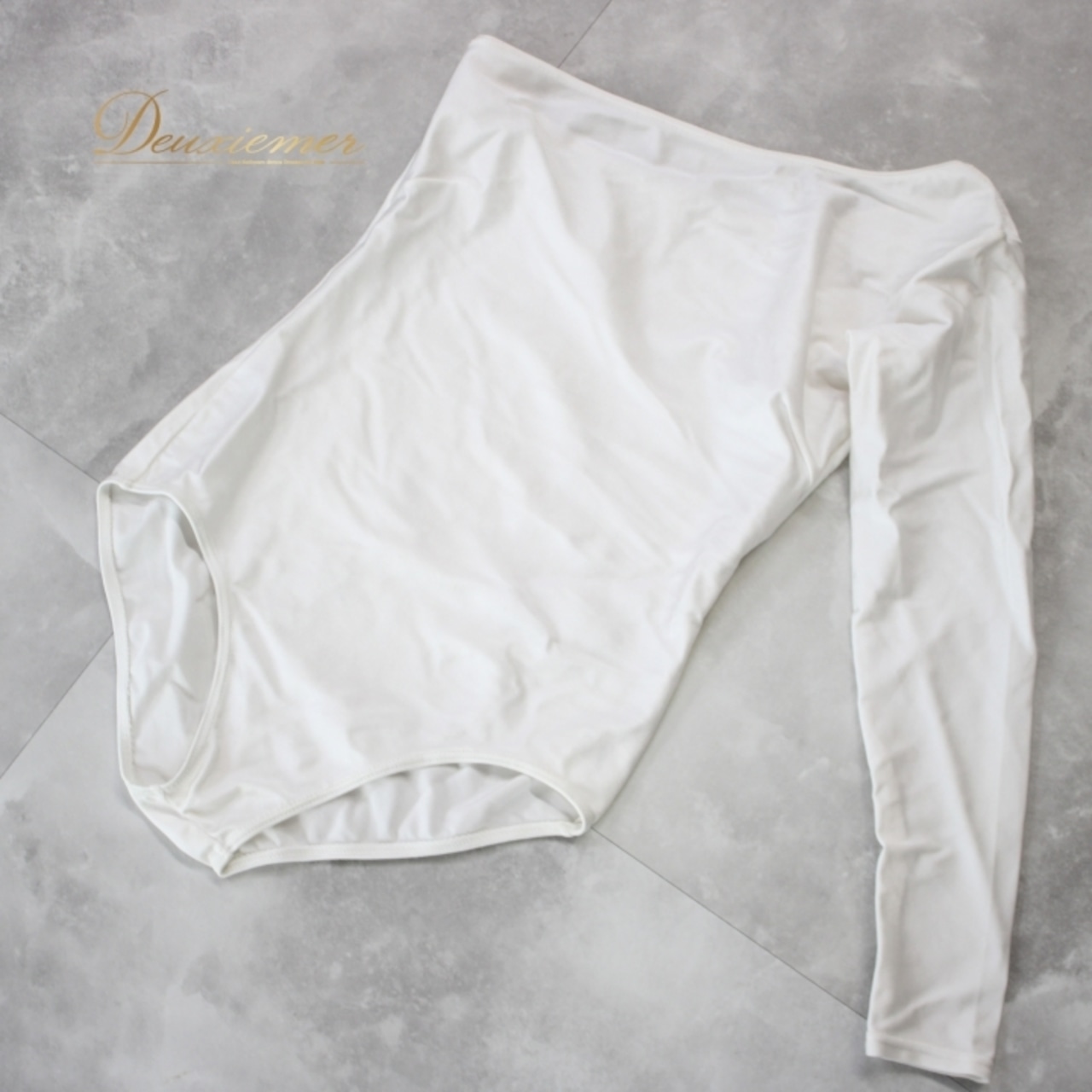 社交ダンス 衣装 スタンダード ラテン レオタード トップス レッスンウェア 白 無地 Chacott チャコット シンプル ホワイト系 長袖 袖なし アシンメトリー アシメ オールホワイト 光沢感 伸縮性 上品 カジュアル おしゃれ 大人 リハーサル 体型カバー ダンスユニフォーム 楽ちん レディース ファッション