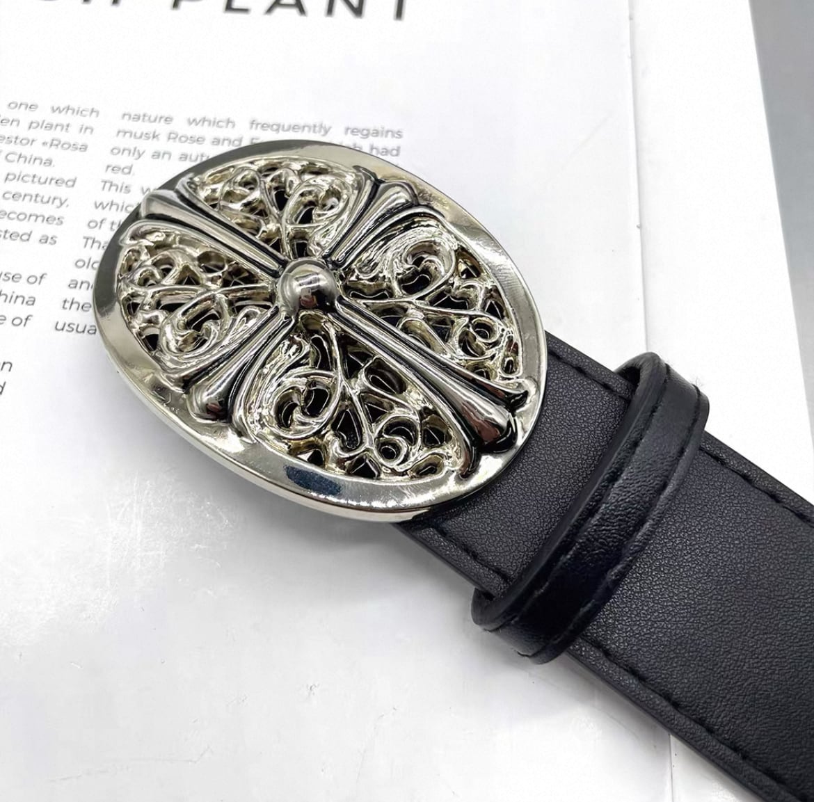 Gothic Cross Belt | Nuvea