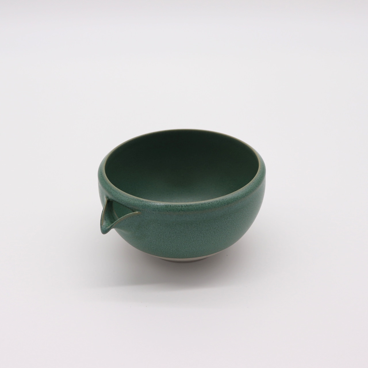 ORIGAMI 片口抹茶碗 pour