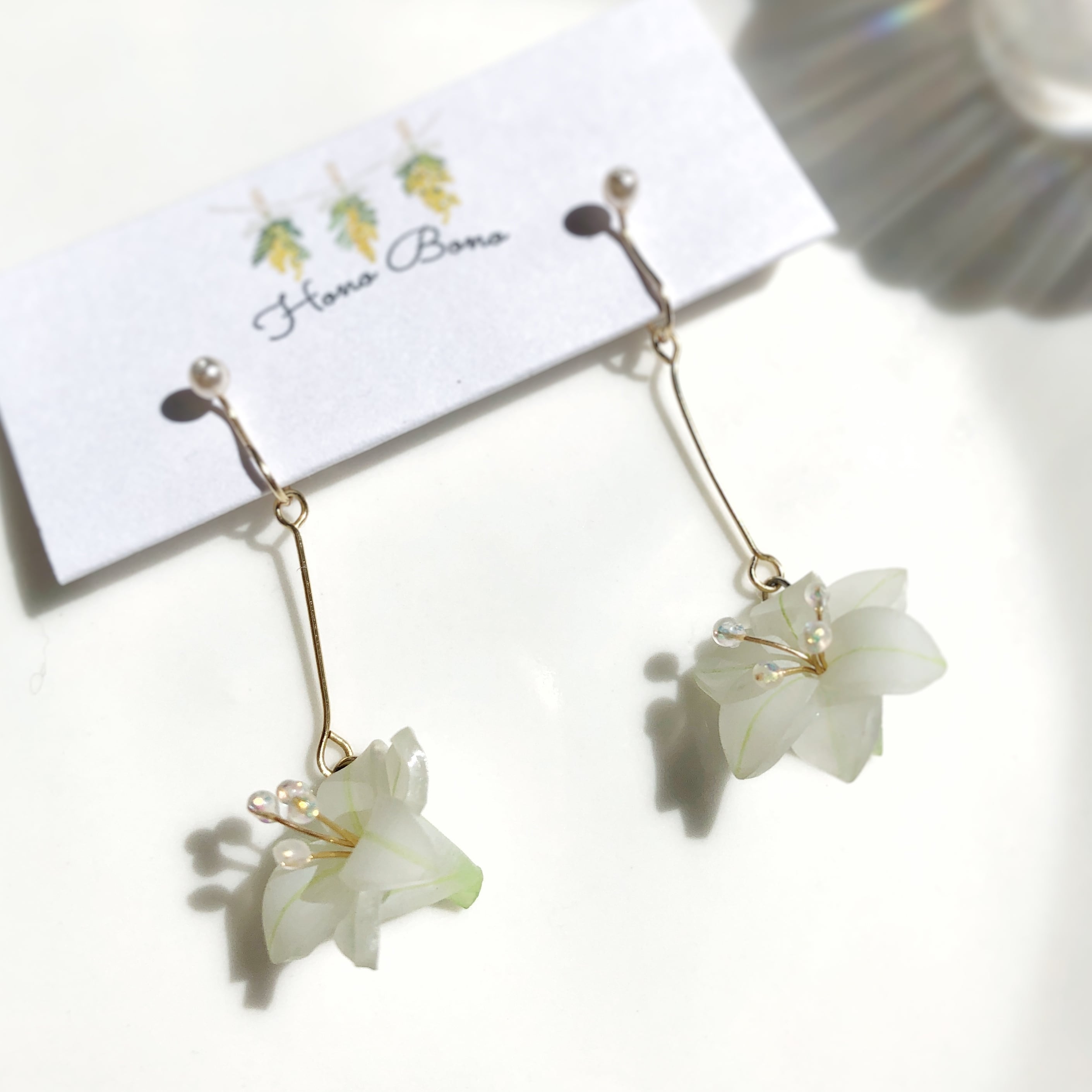 No.599 ハンドメイド ピアス イヤリング 百合の花 No.599 ハンドメイド ピアス イヤリング 百合の花