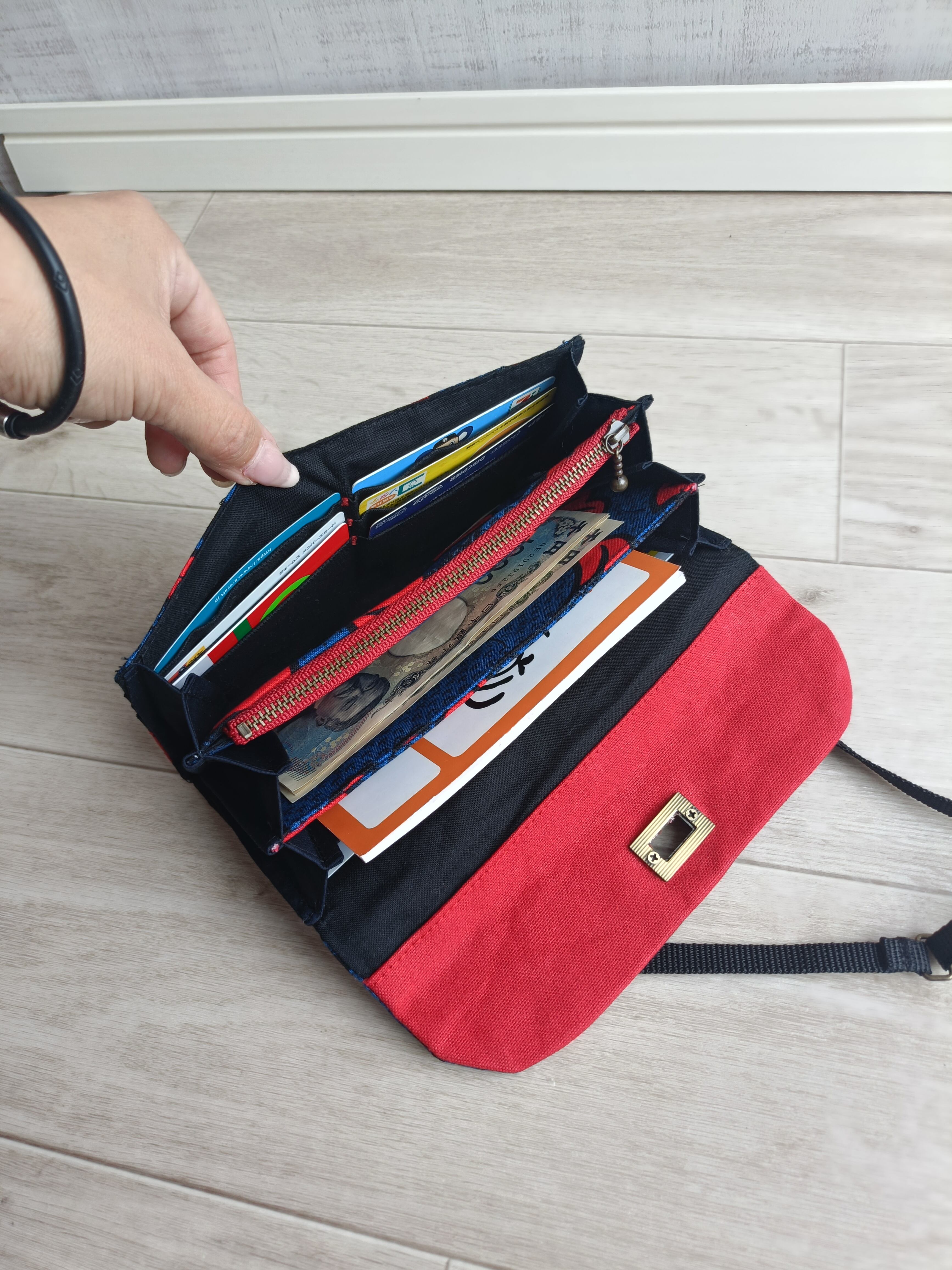 長財布 ショルダー財布 スマホポケット付きショルダー財布 ショルダー