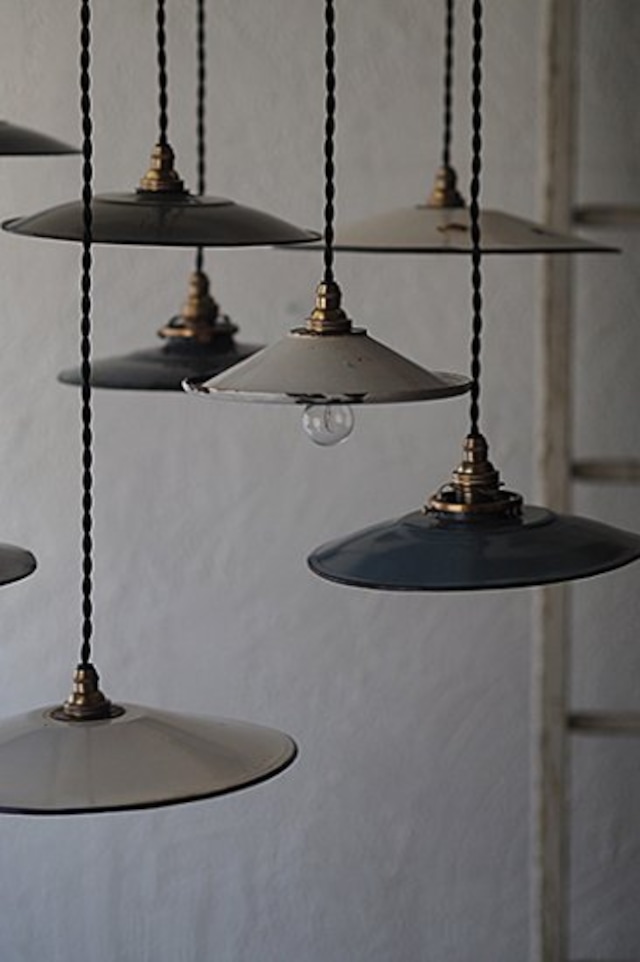 集うペンダントランプ-vintage enamel pendant lamp