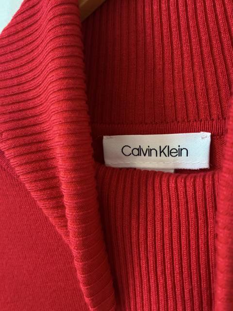 Solid Color Design Turtle Neck Sweater "Calvin Klein"
