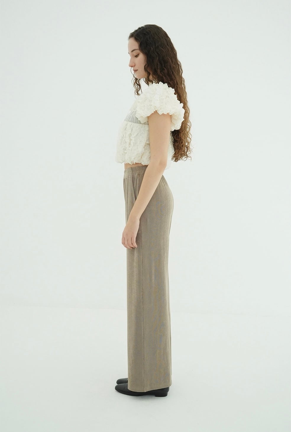 CLANE W FACE TOPSTITCHED FRILL TOPS -IVORY- | Chapel