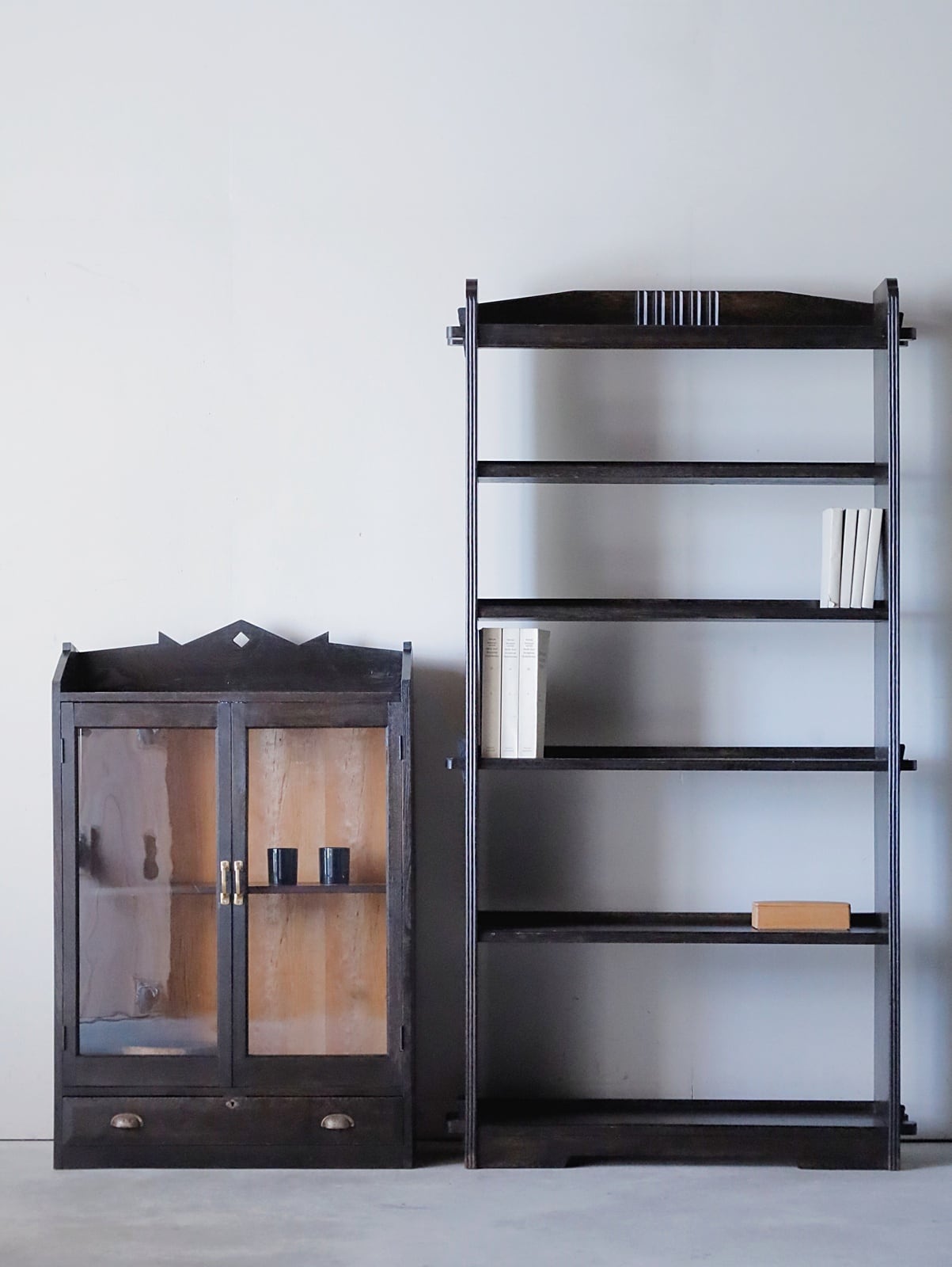 本棚 黒 大 | アルドマ 古道具・古家具・アンティーク