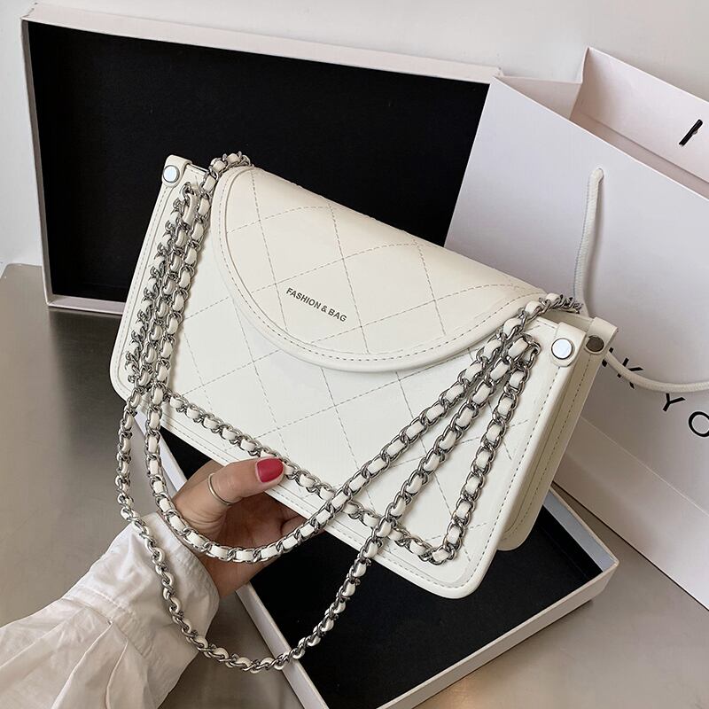 西洋風の小さなバッグ2020の女性の人気の新しいトレンディなファッションチェーンメッセンジャーバッグバージョンのネット赤い小さな正方形のバッグ Tiancai_Wing_Bag3665071