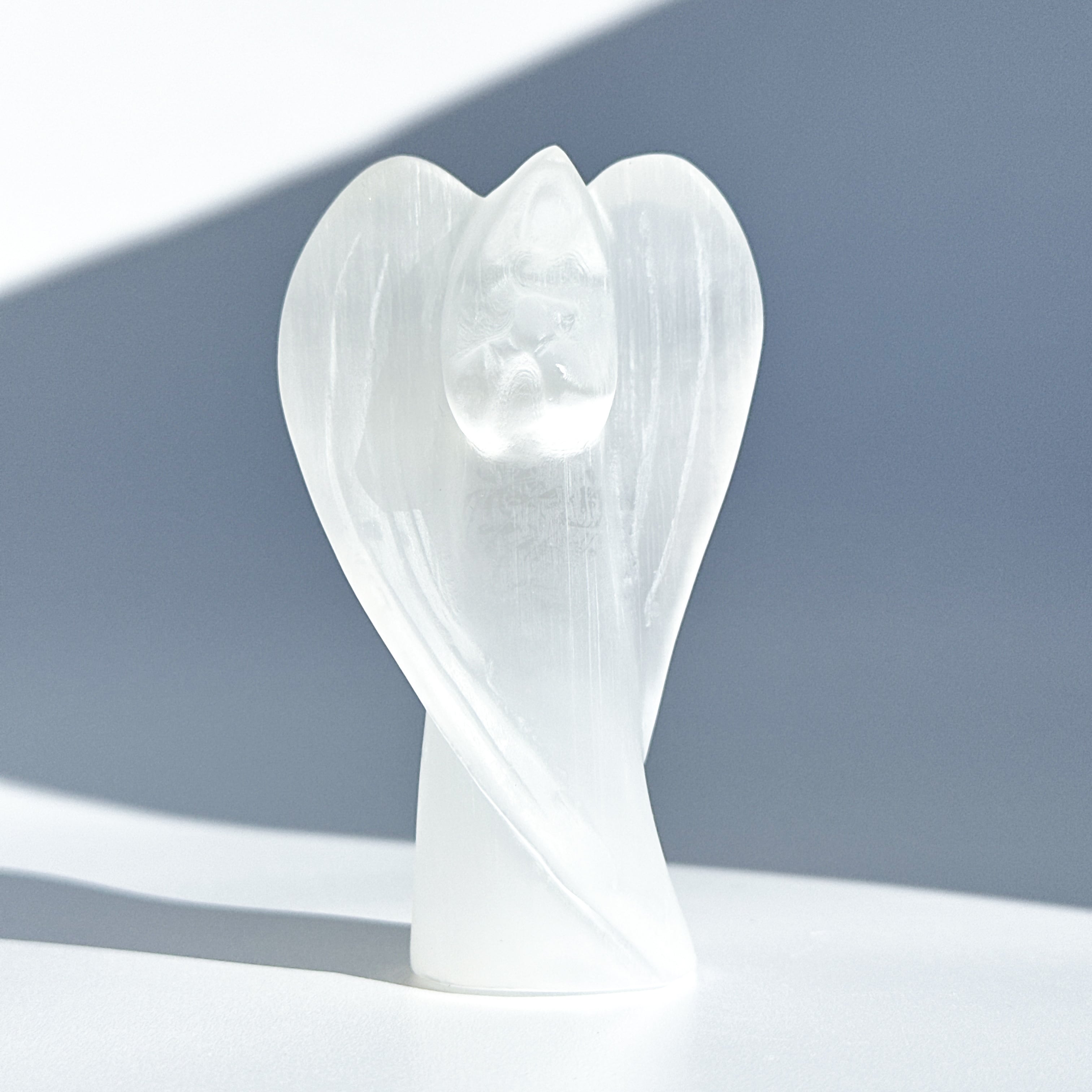 セレナイトのマリア像21◇ Selenite ◇天然石・鉱物・パワーストーン