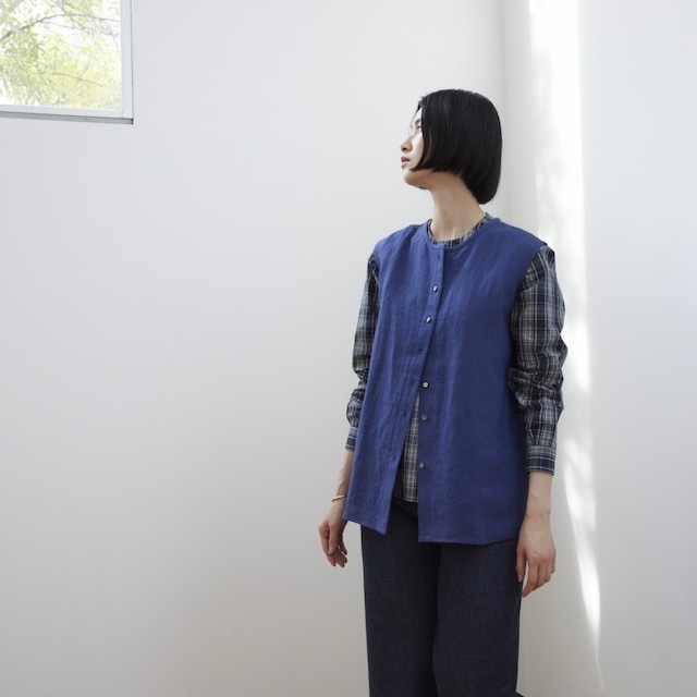 Houttuynia cordata　ノーカラーブラウス ノースリーブ linen