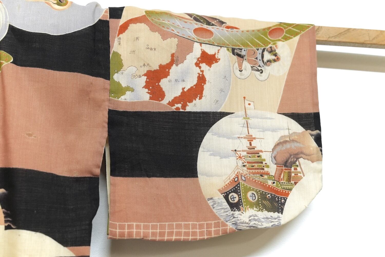 4289 こども着物 戦争柄 満州 戦艦 飛行機 背守り モスリン（ウール