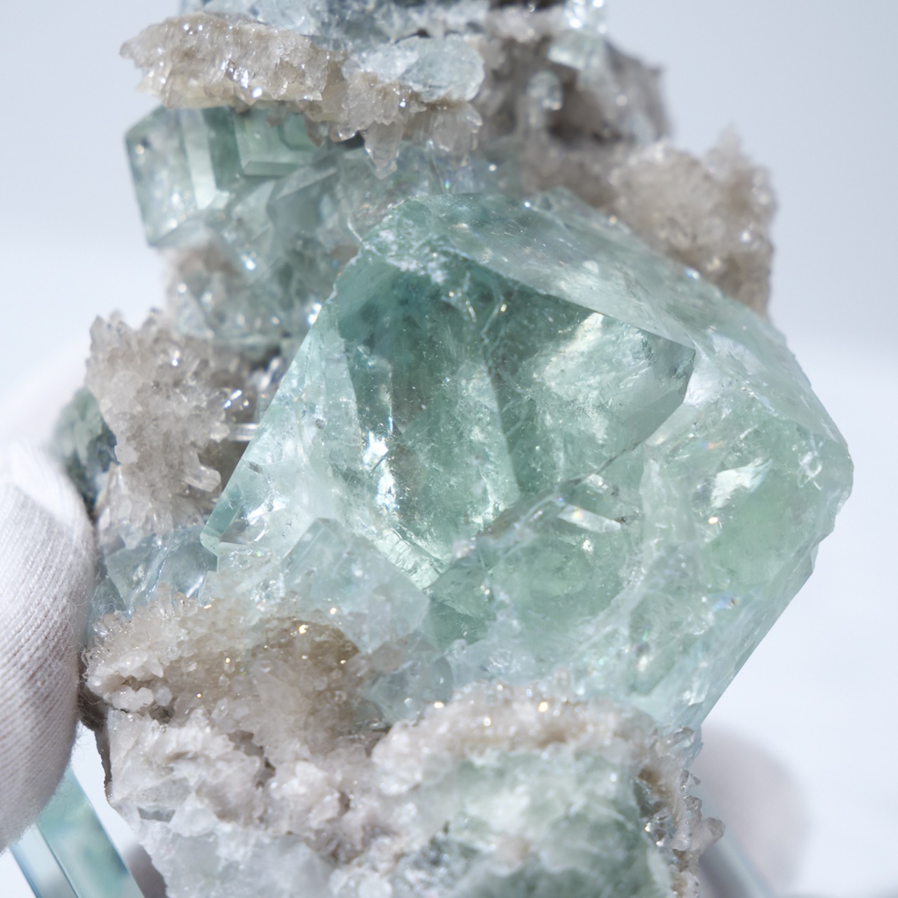 シャンファーリン産 フローライト スモーキークォーツ 共生 / 原石 標本【E_5】