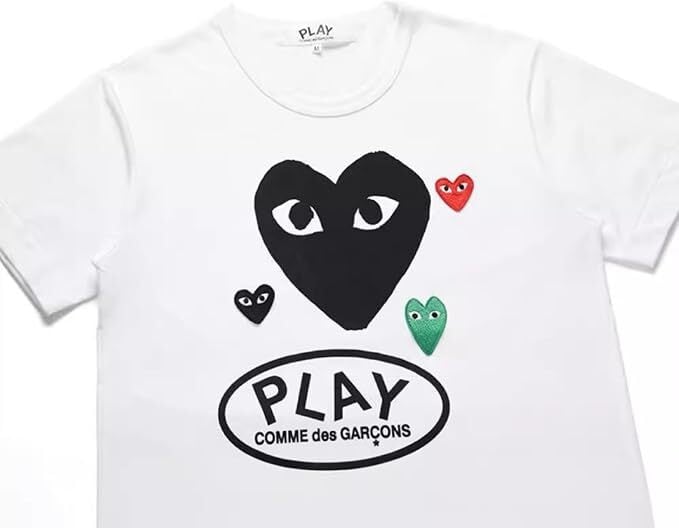 プレイ コムデギャルソン PLAY COMME des GARCONS マルチハートプリント cdg Tシャツ メンズ レディース 半袖 クルーネック ホワイト ロゴプリント カットソー