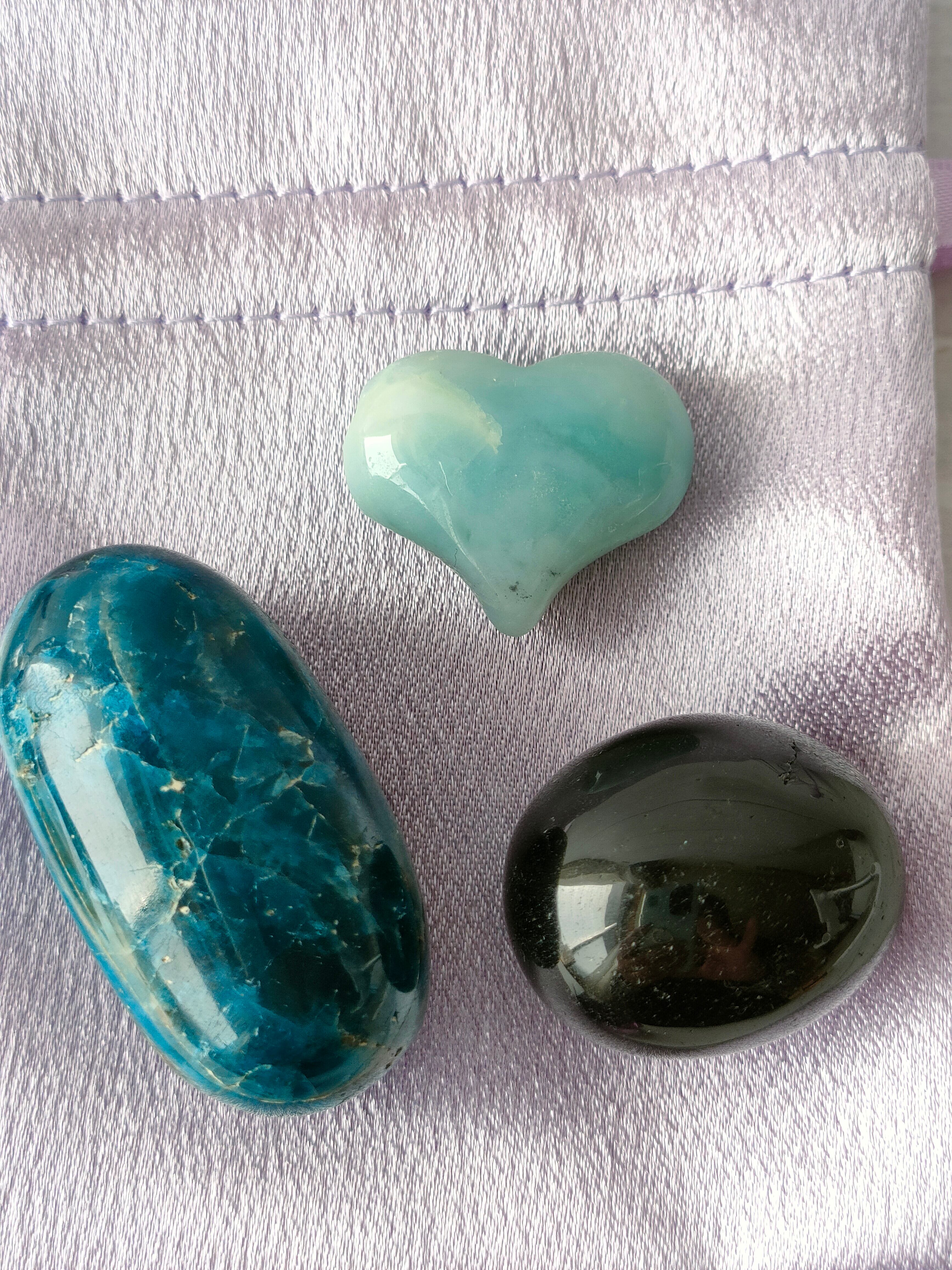 アパタイト・モリオン・ハートアマゾナイトorハートクォーツポーチつき