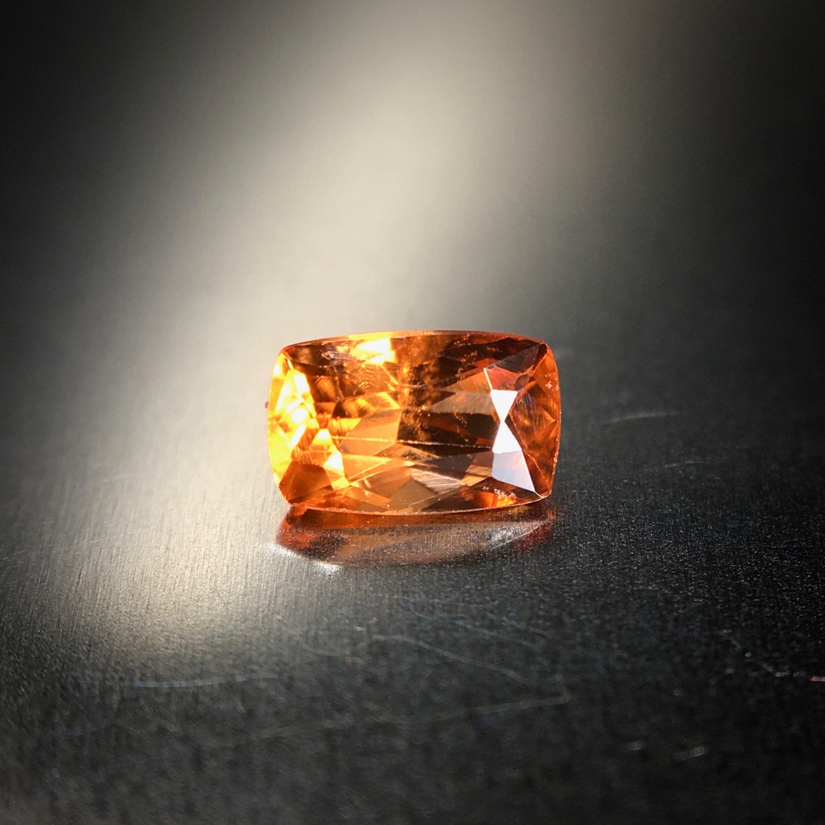超激レア！超稀少石トリプライト！市場皆無の特級ネオンオレンジ！0.621ct