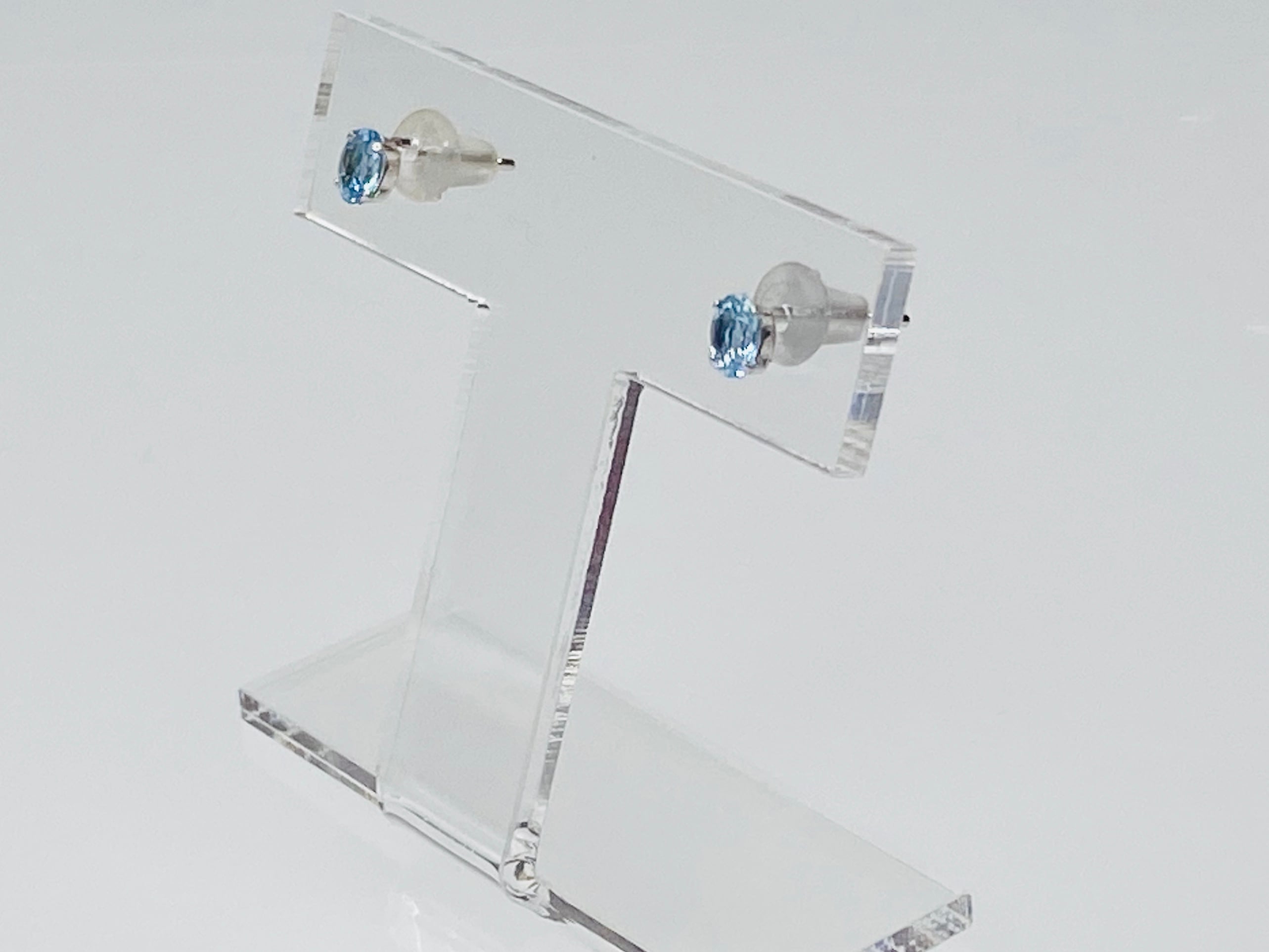 K18WG アクアマリンピアス ○ | 株式会社Jewelry伊藤