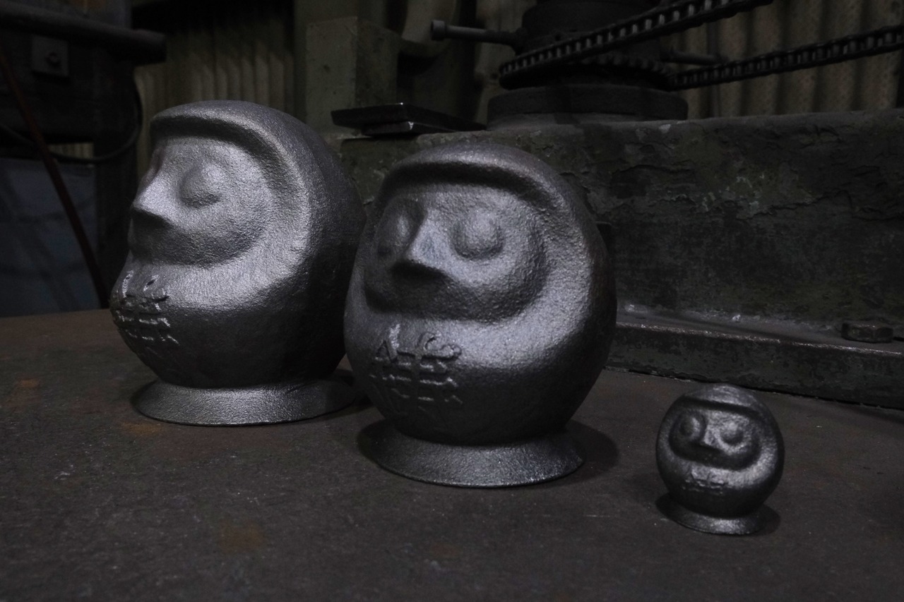 今鋳だるま（中）