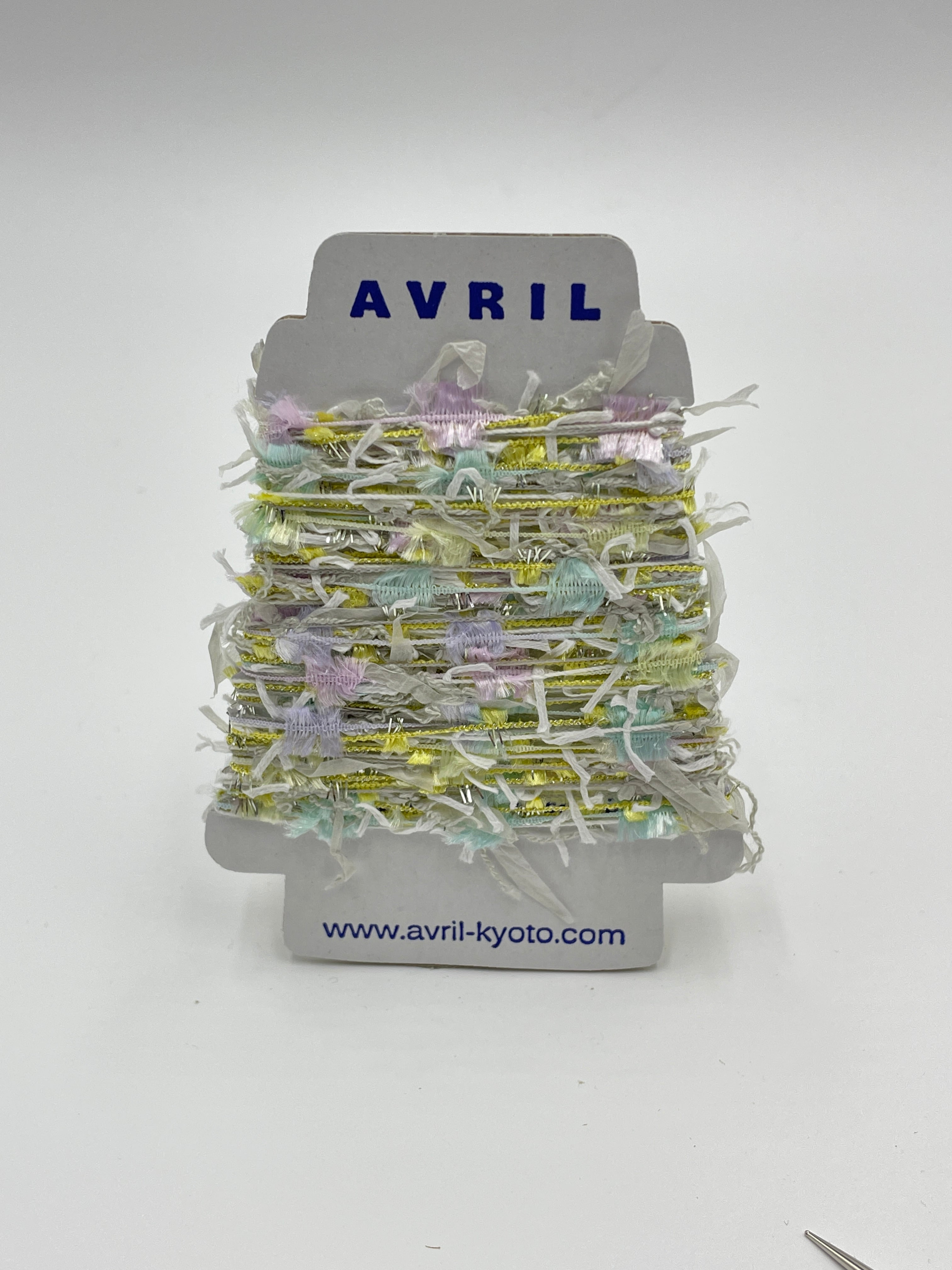 集めたくなる♬楽しい♬可愛い♡『ちょこっと巻きのファンシー糸』AVRILペラコーン287