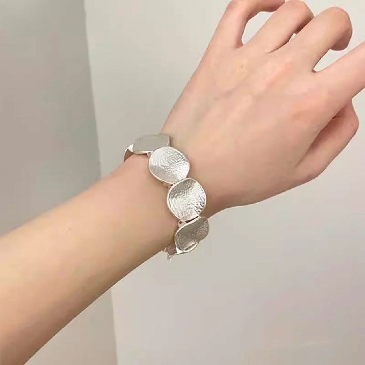 ニュアンスサークルプレートブレスレット 1col R02389