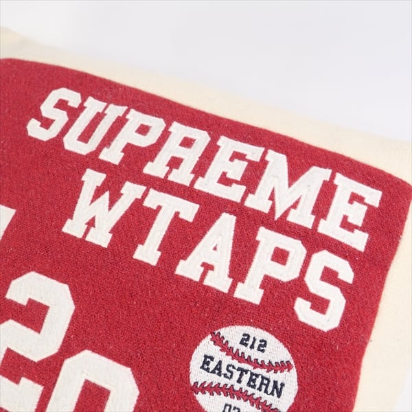 Supreme×WTAPS ‘Bumper クッション レッド