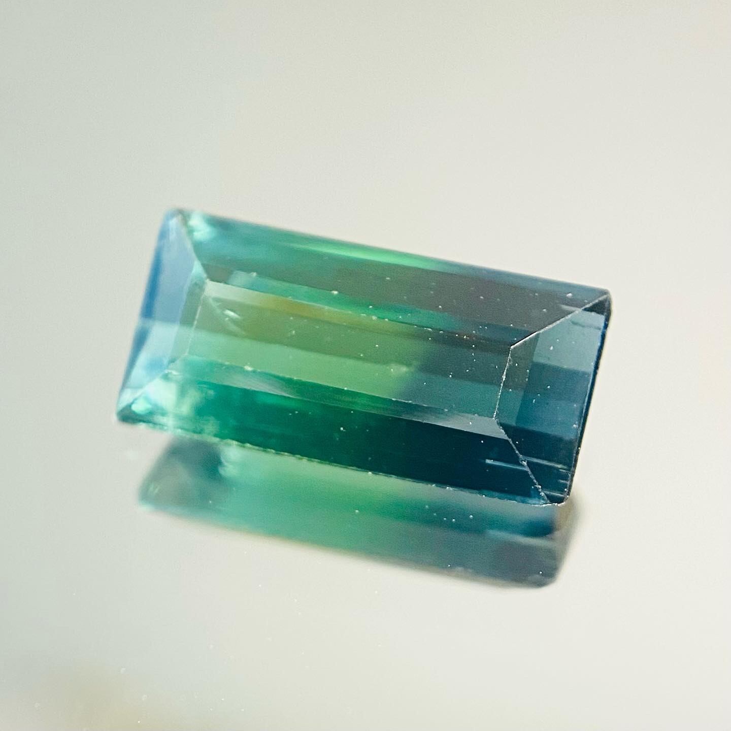 景色の見えるトルマリン4 森グラデーション