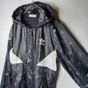 アディダスオリジナルス　ナイロンパーカー　ジャケット　総メッシュ　総柄　黒