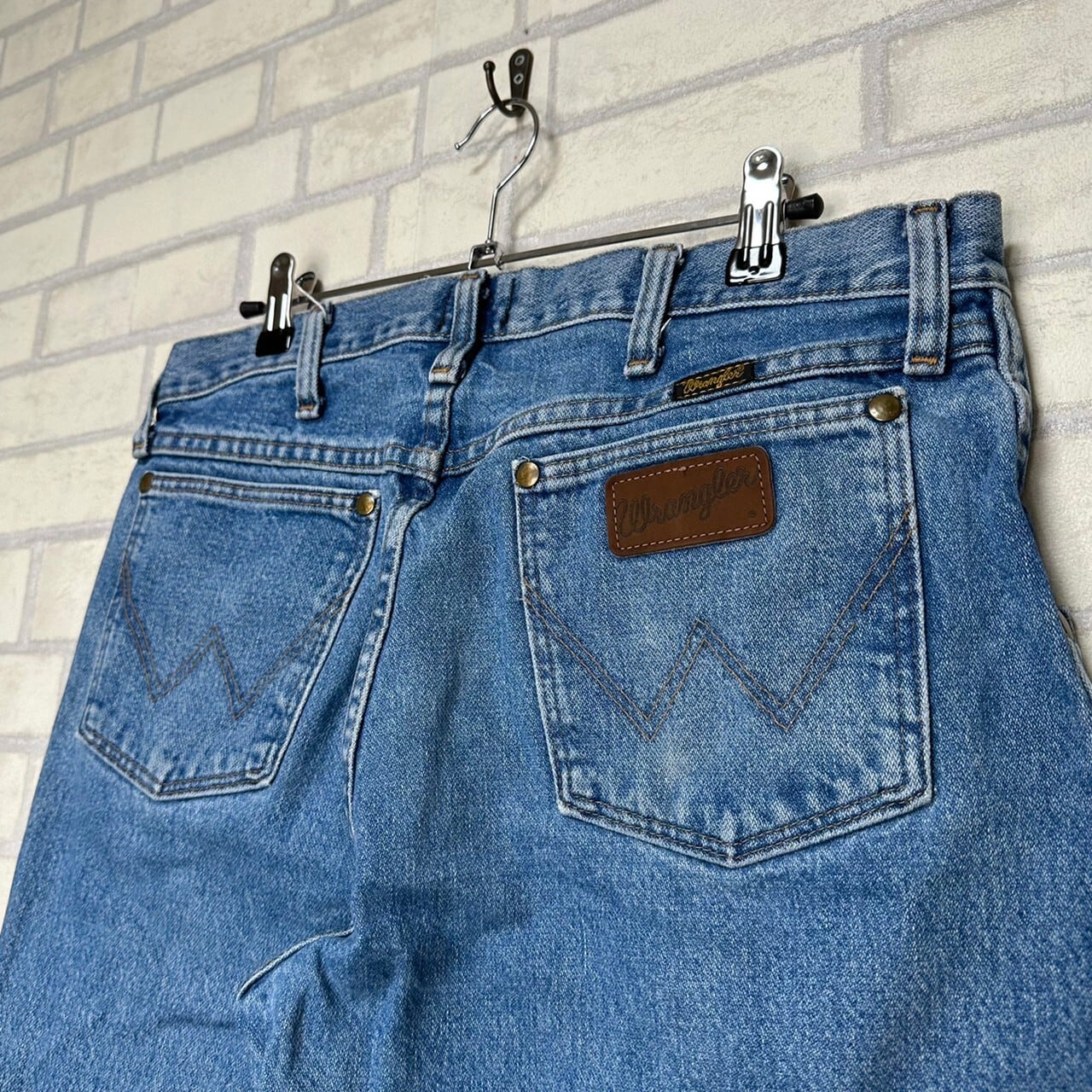 W32×L32】wrangler デニムパンツ 革パッチ | 古着屋OLDGREEN