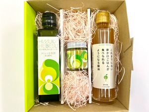 【予約商品　10/20～順次出荷】へべす胡椒1個・へべす醤油・100％果汁　ギフトセット