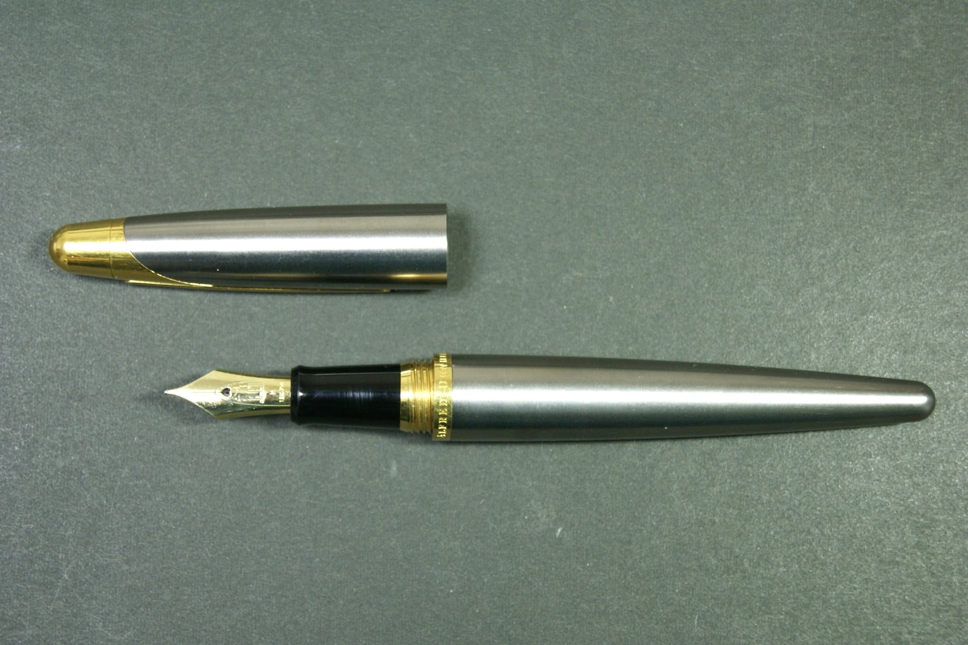 2000 ダンヒル AD2000 DUNHILL AD2000 (中字) 18K 01204 2000 ダンヒル AD2000 DUNHILL AD2000 (中字) 18K 01204
