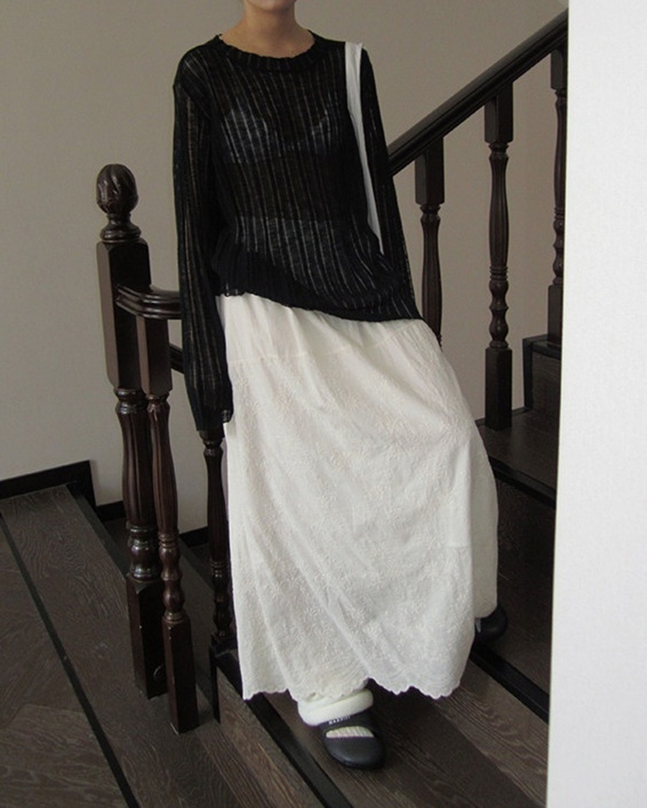 Sheer ribbed knit crew-neck Tops L0059