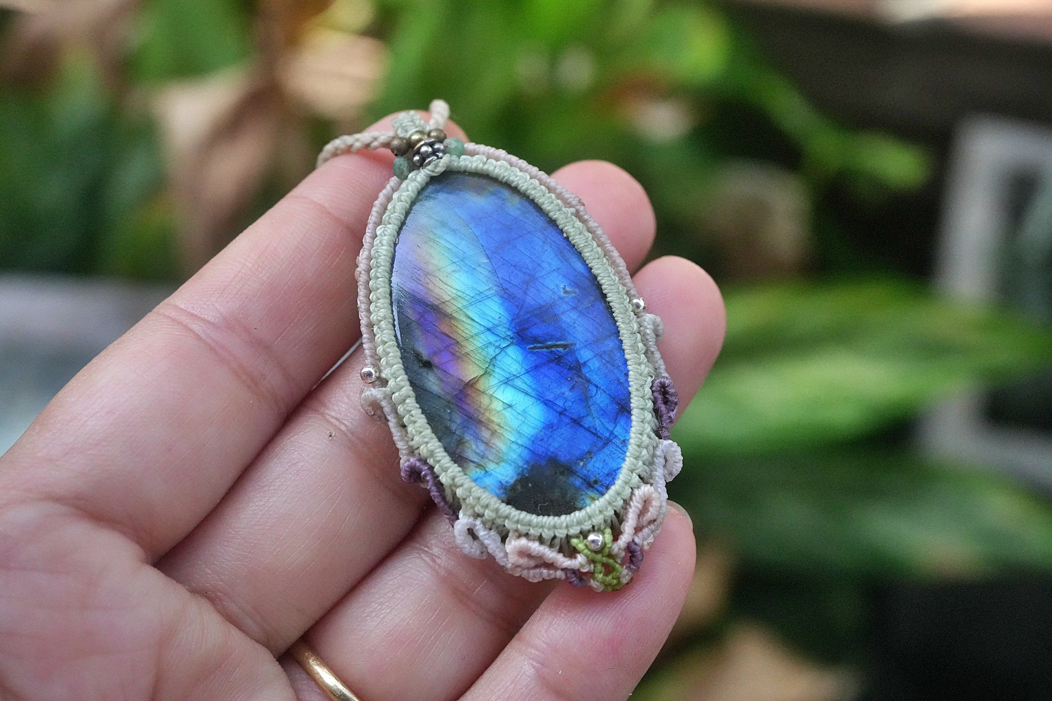 高品質虹ラブラドライトマクラメネックレス Multicolor Labradorite 虹色レア マクラメネックレス 2707 | Funky