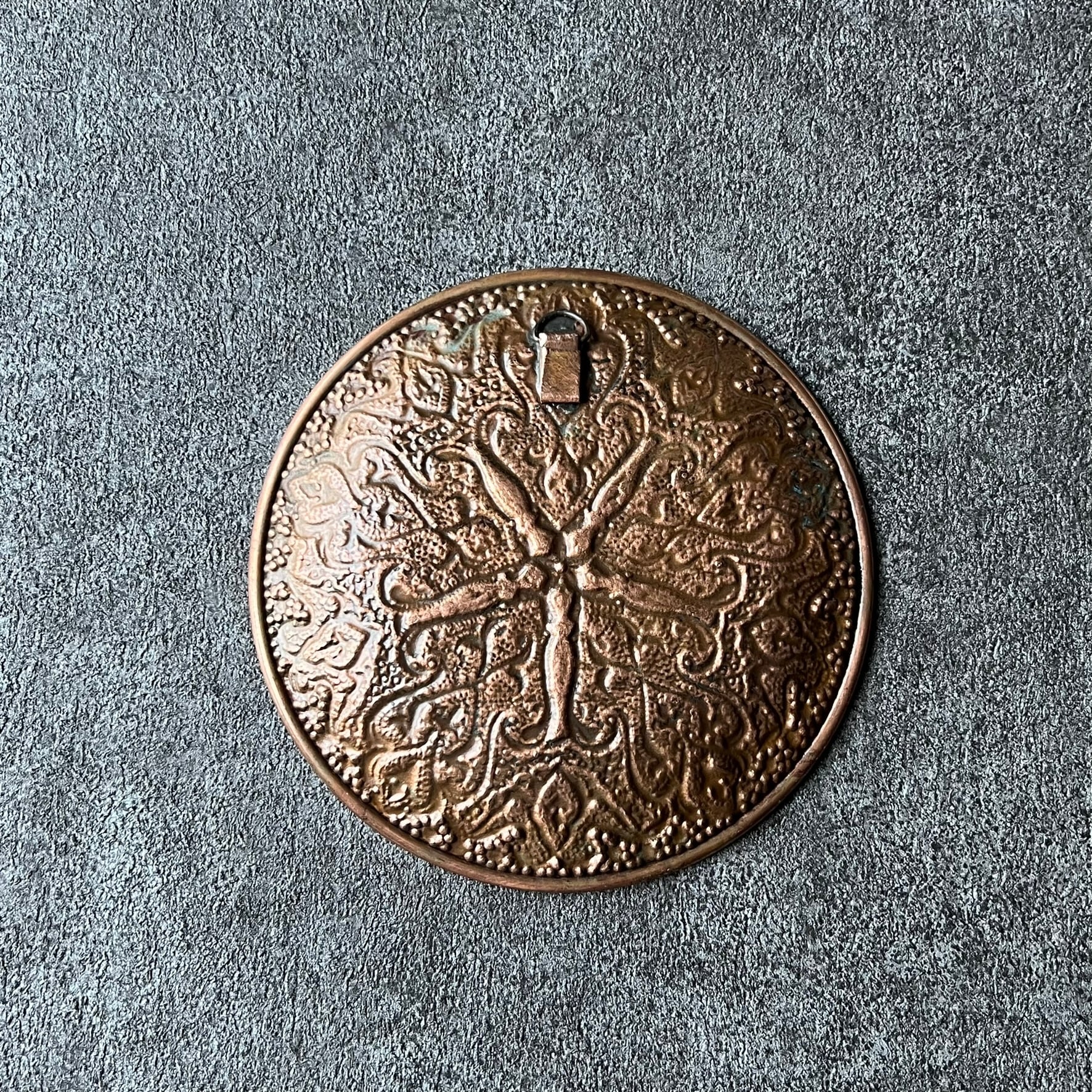 ペルシャの銅皿（ガラムザニー）Φ15cm 飾り皿 トレイ【GHALAM ZANI