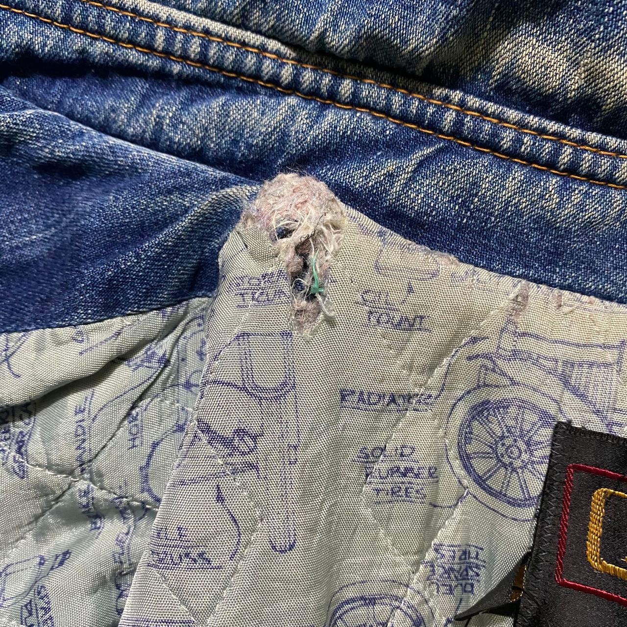 vintage 1970’s CAMPUS intrecciato design denim jacket with car pattern liner