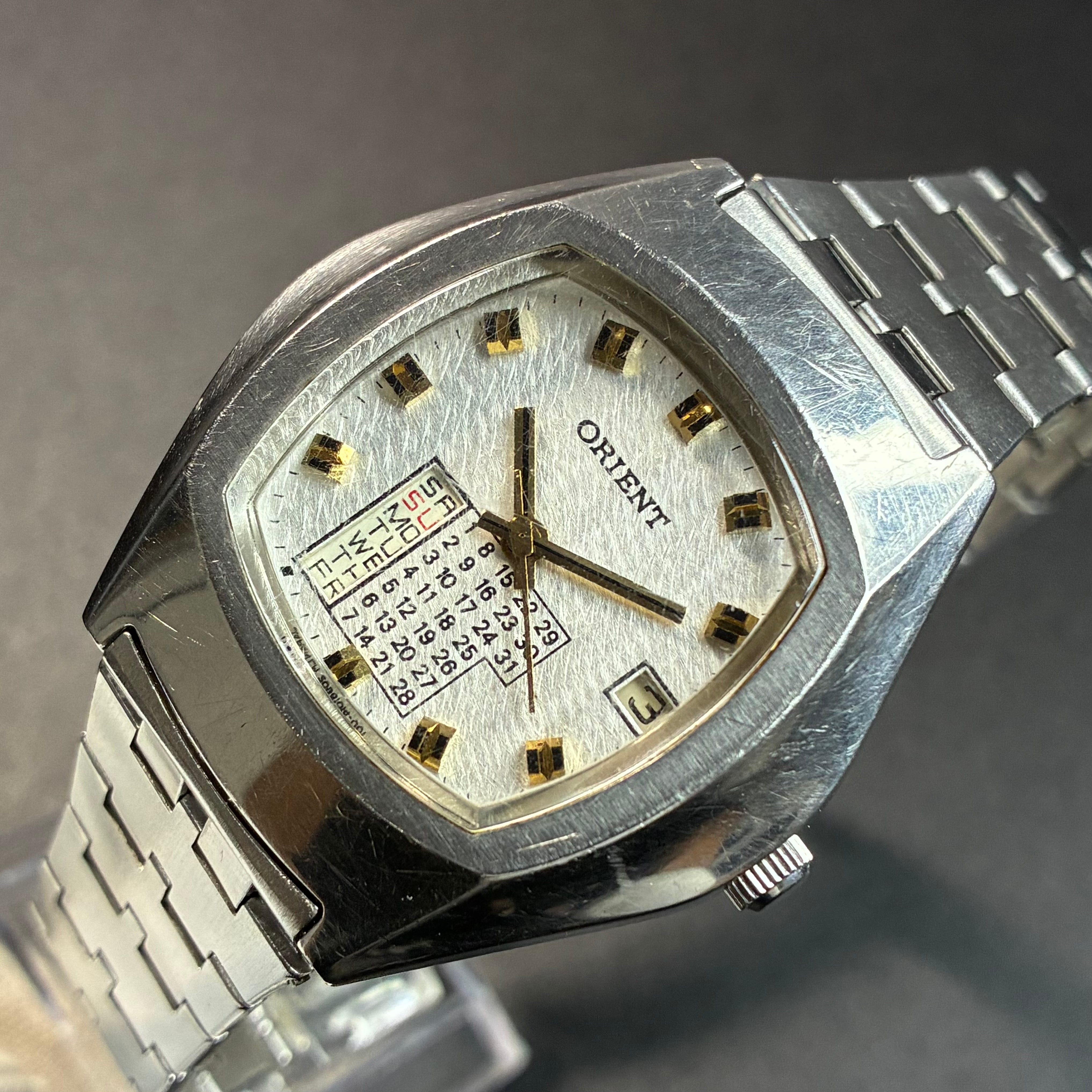良品 正規品】オリエント 腕時計 万年カレンダー 希少 自動巻き